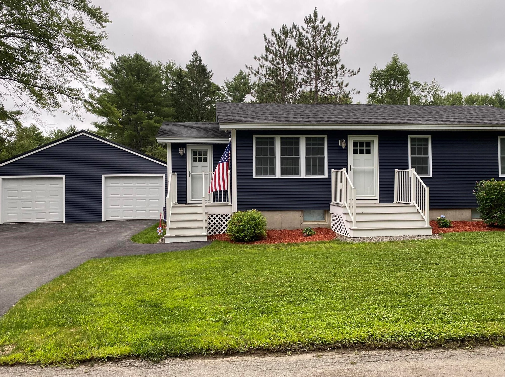 5 Kell St, Orono, ME 04473