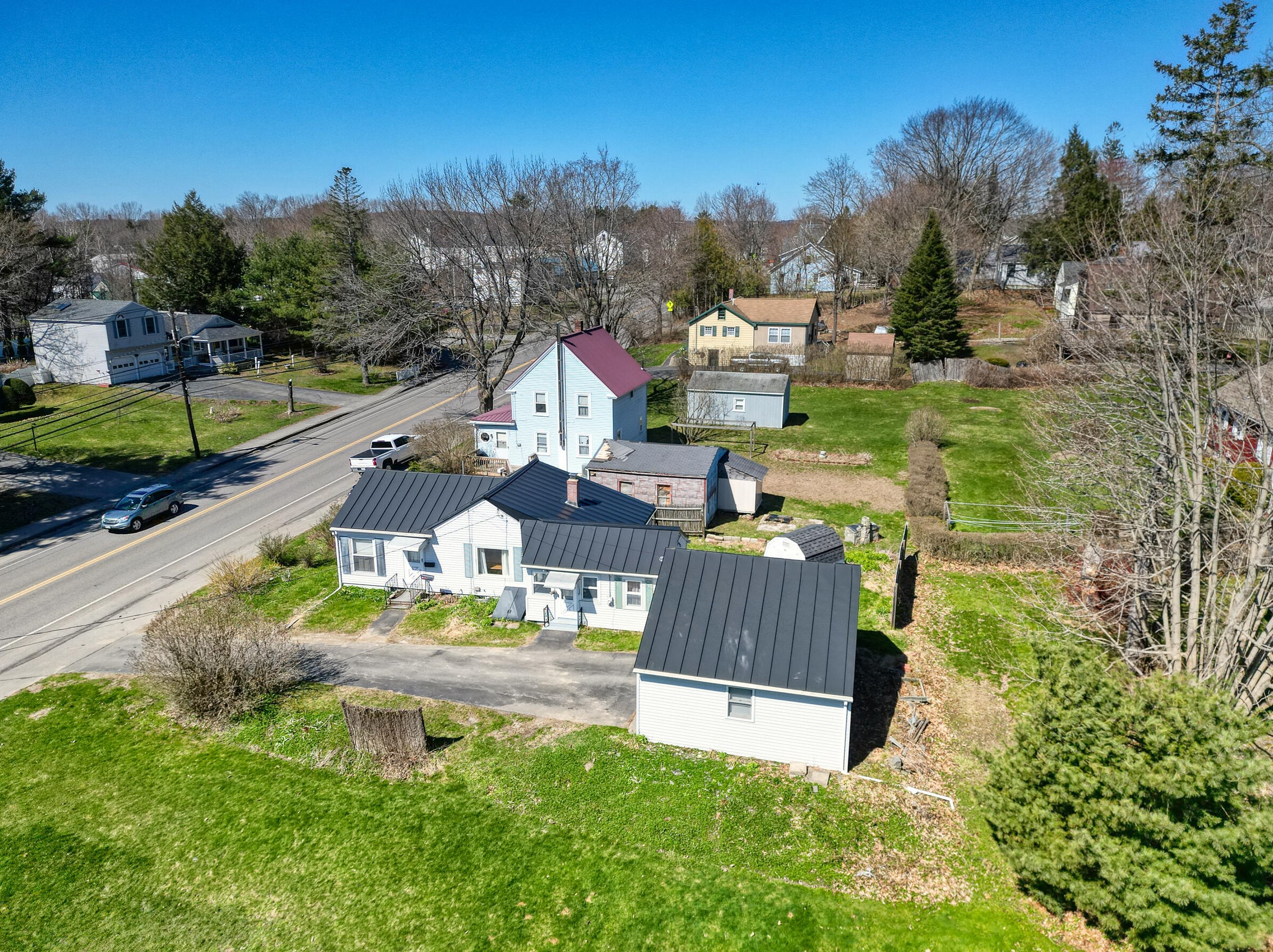 115 Eastern Ave, Augusta, ME 04330