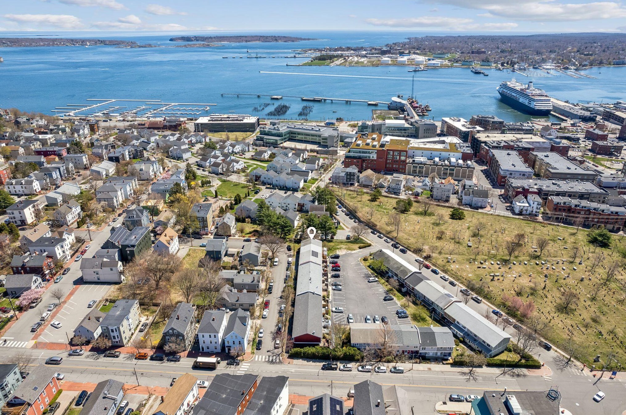 2 Ponce St, Portland, ME 04101-4314