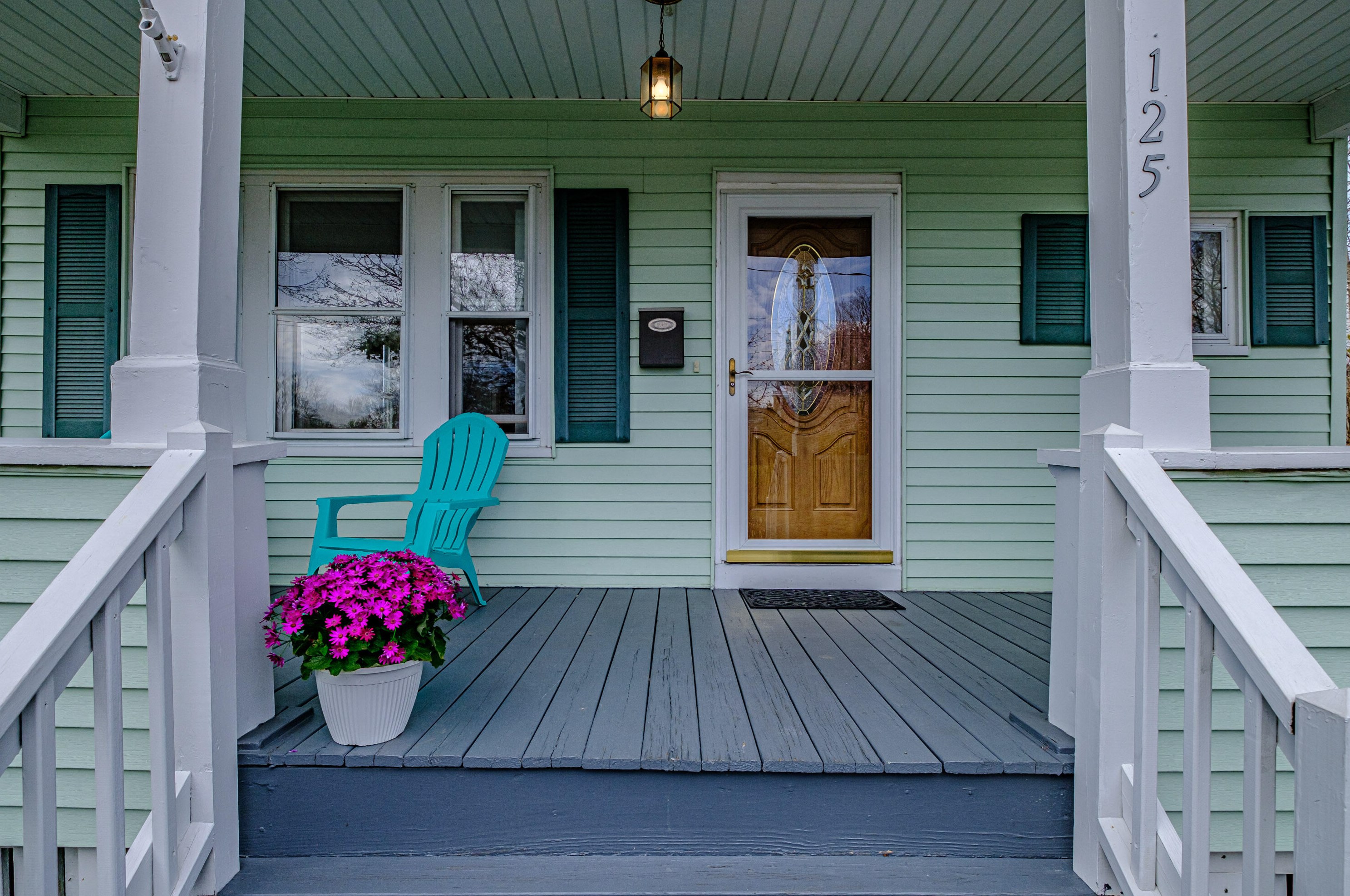 125 Chase St, Portland, ME 04106-3822