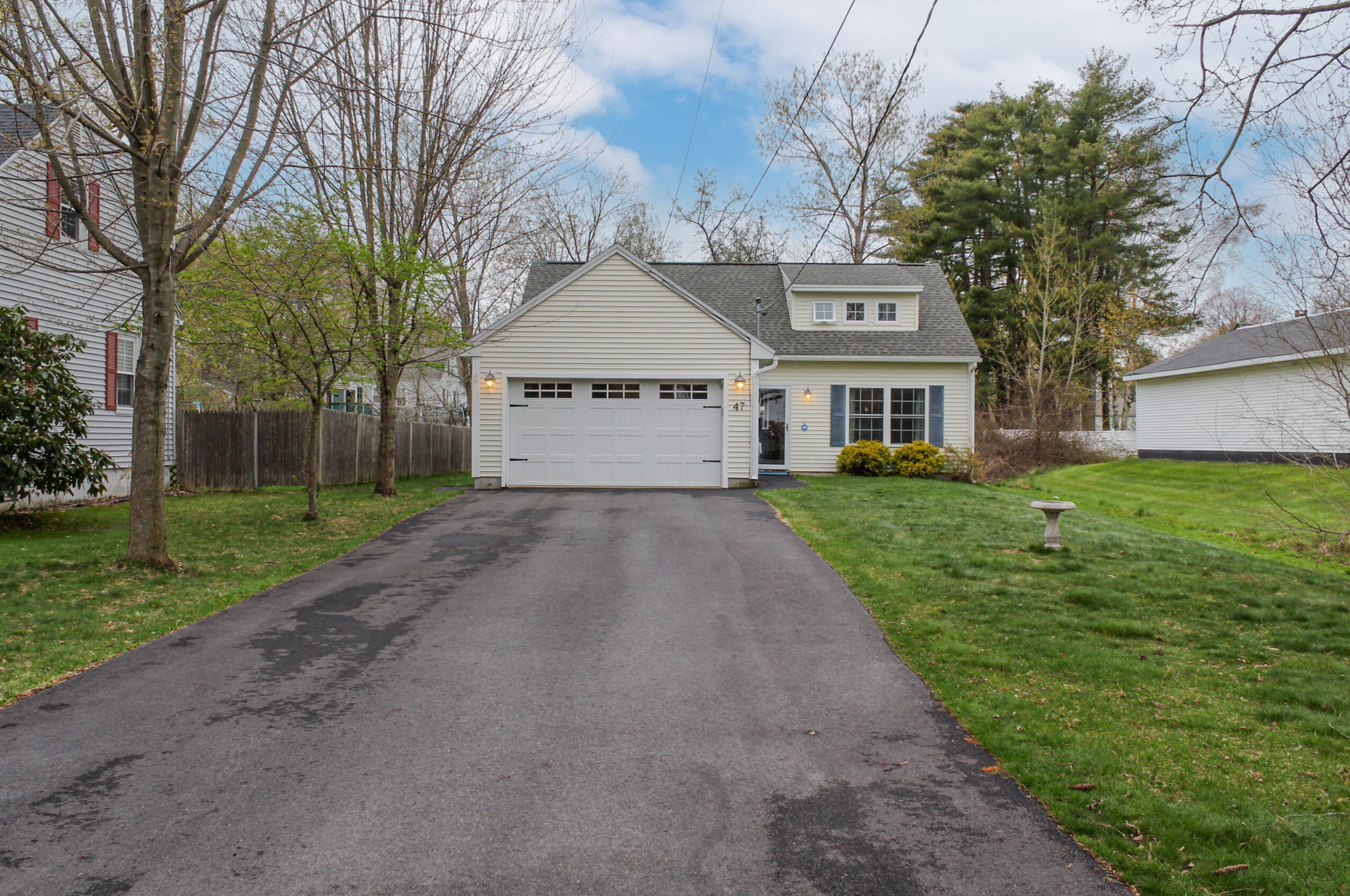 47 Colonial Rd, Westbrook, ME 04092
