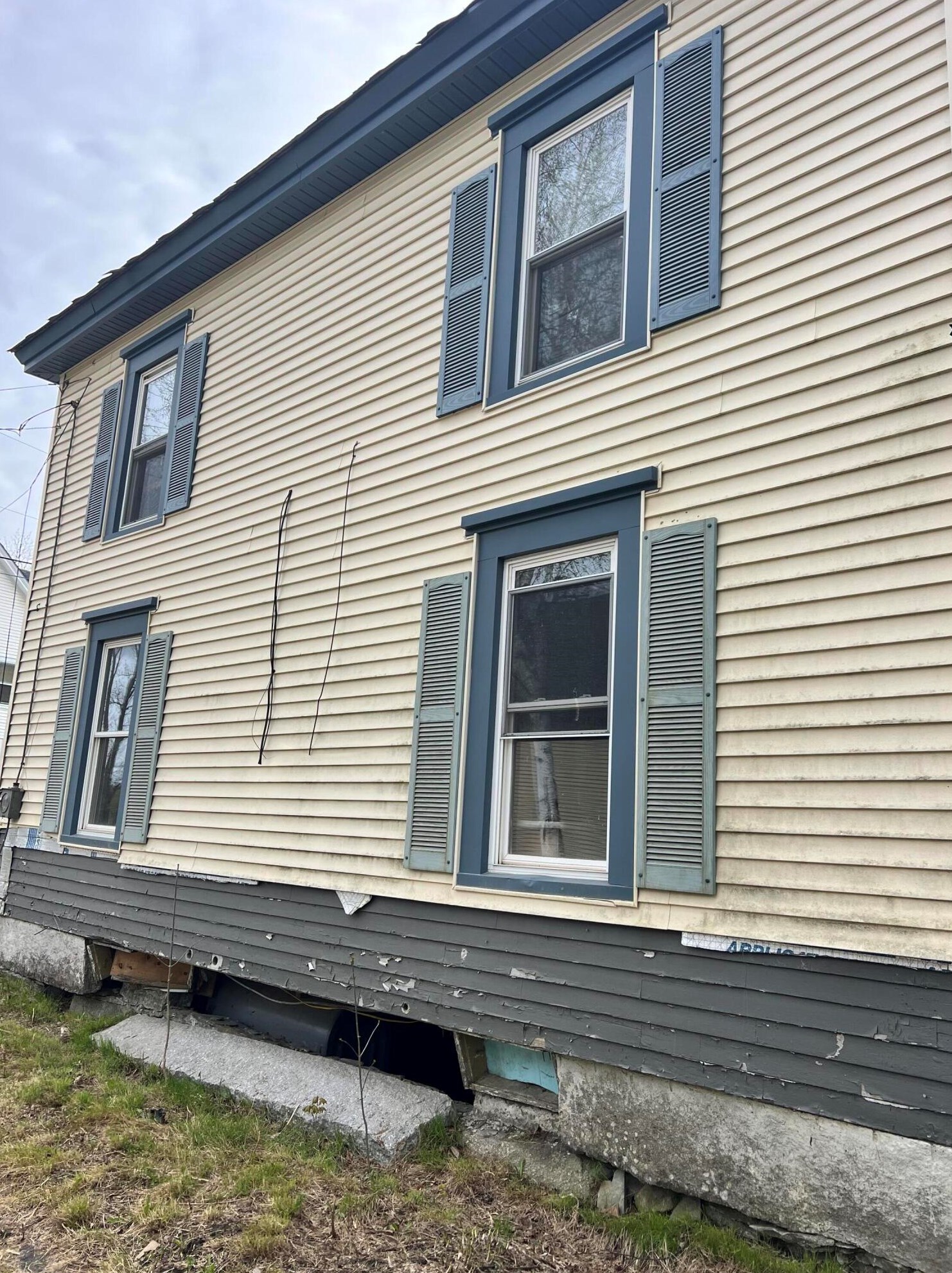 5 High St, Sebec ME  04426-1208 exterior