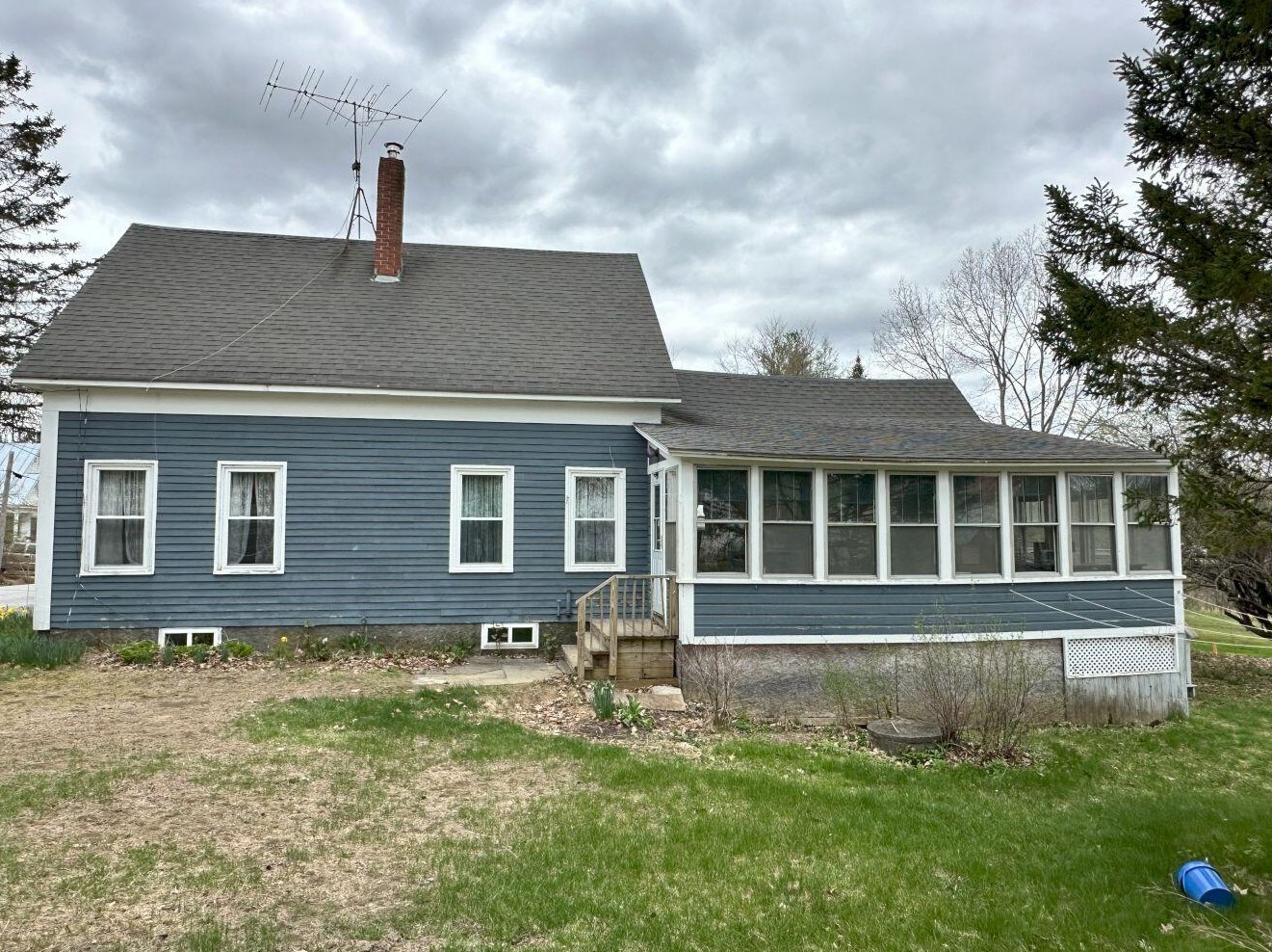 22 Stanley Dr, Norridgewock, ME 04957