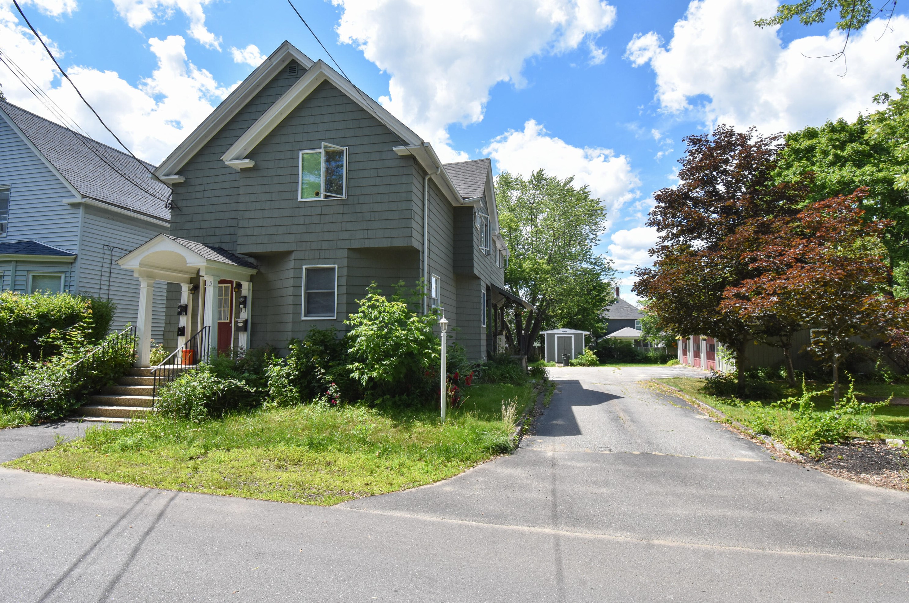 13 Newman St, Lewiston, ME 04240-5555