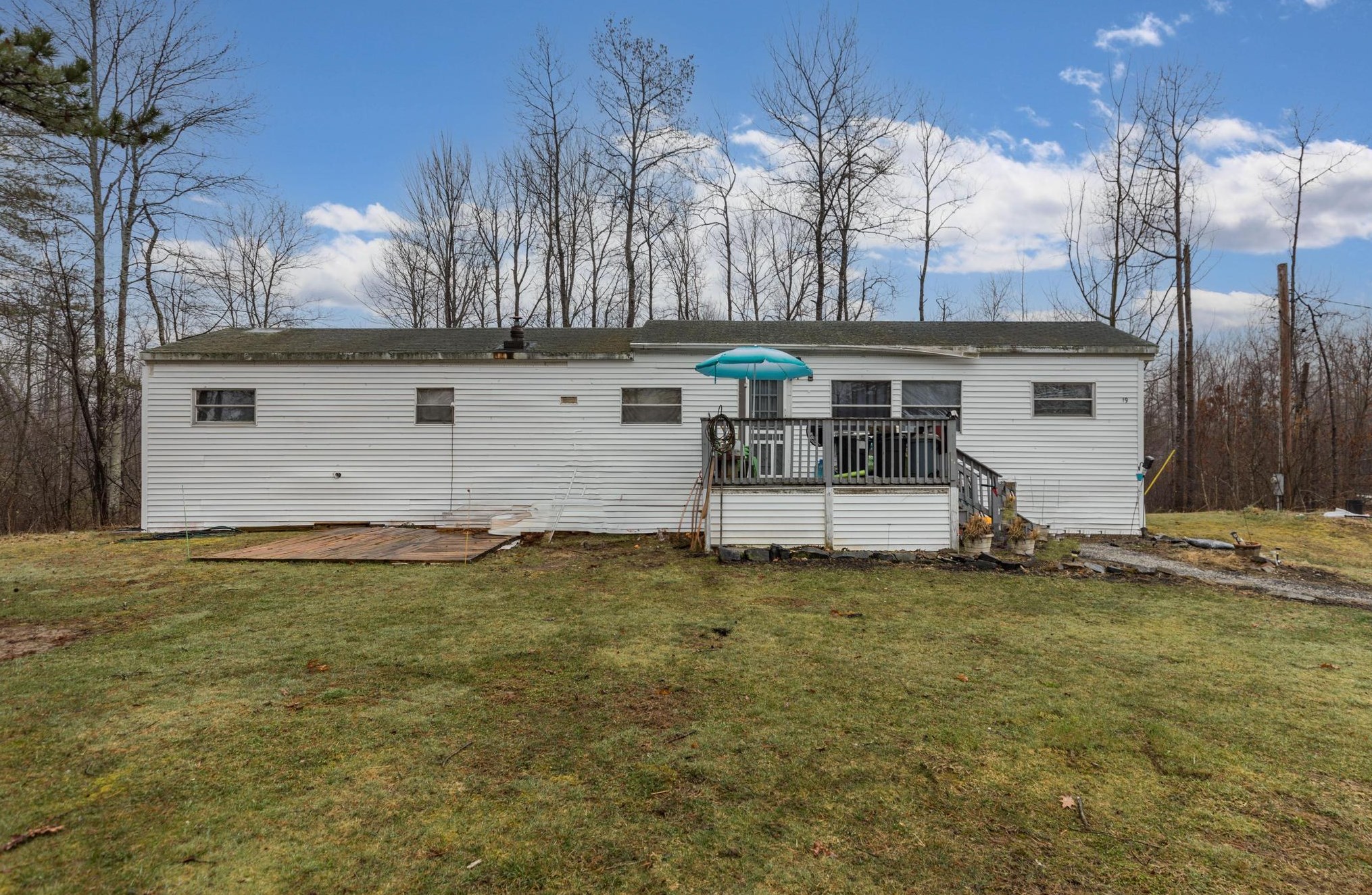 19 Memory Ln, Kennebunkport, ME 04046-7961
