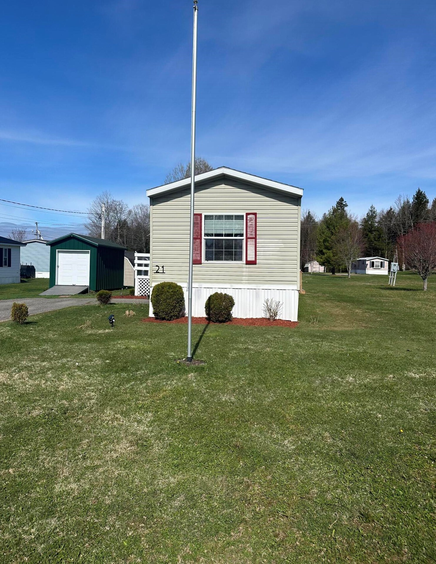 45 Church St, East Millinocket, ME 04430-1056