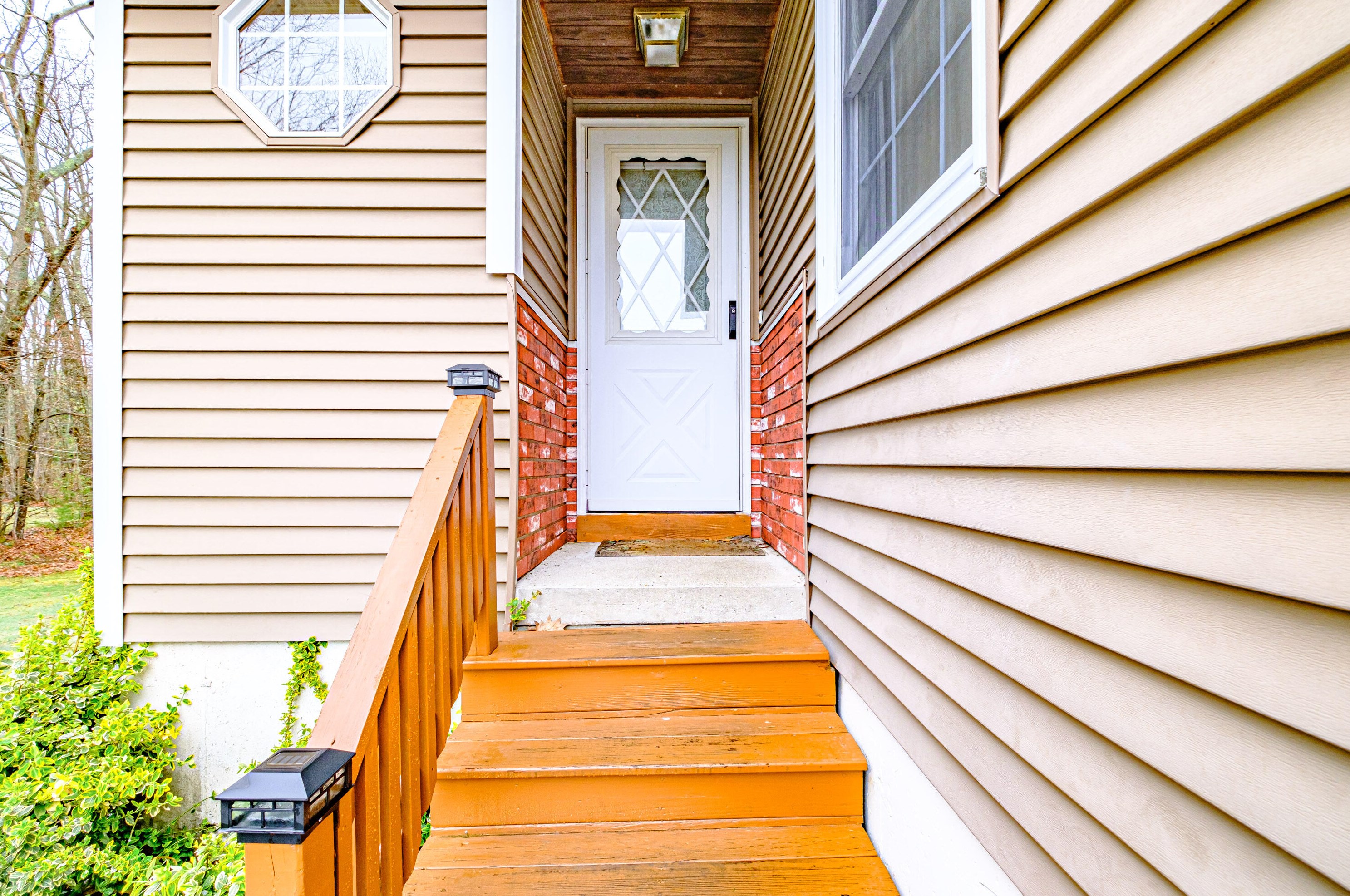9 Folsom Dr, Biddeford, ME 04005