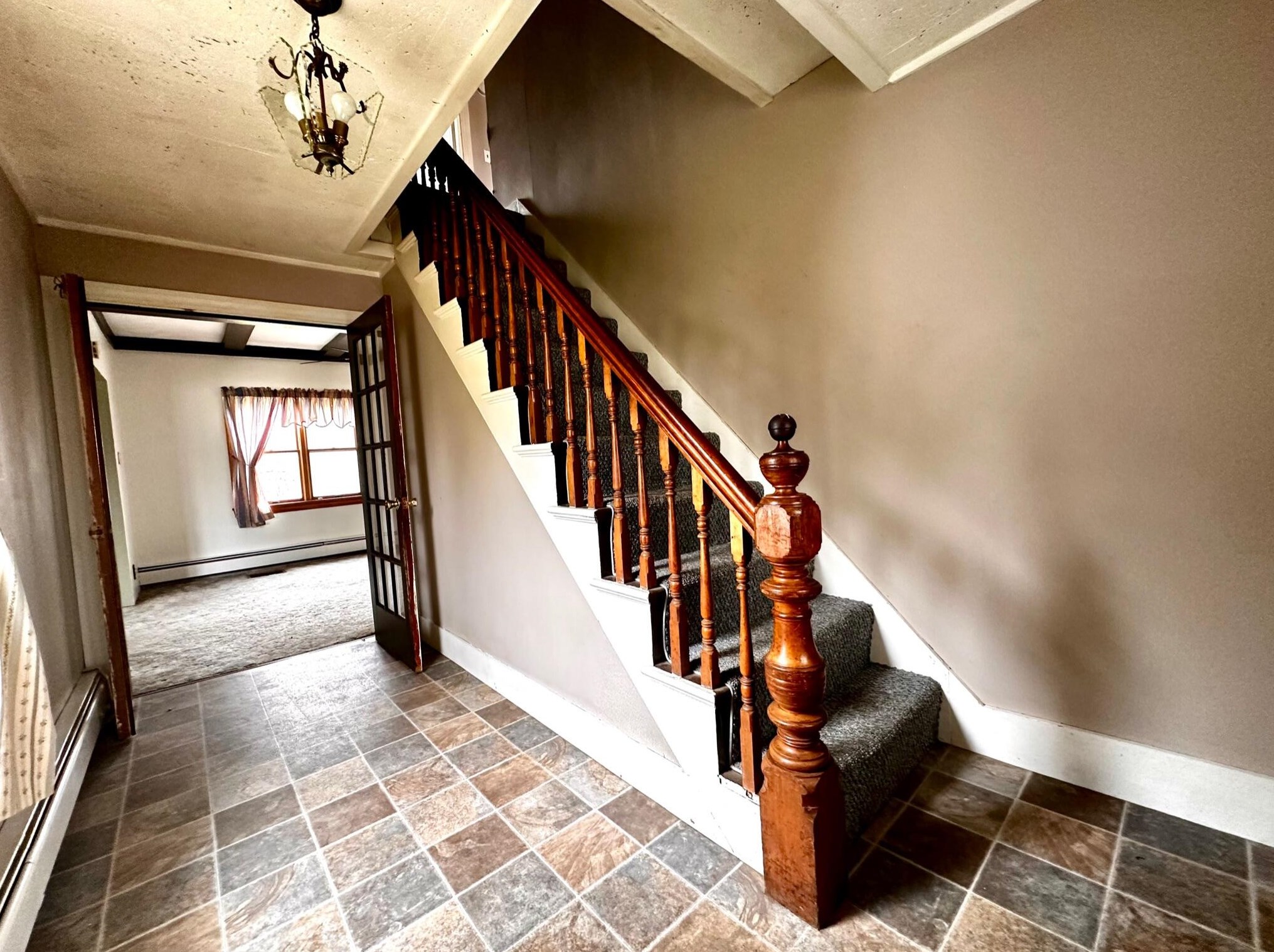 454 W River Rd, Waterville, ME 04901