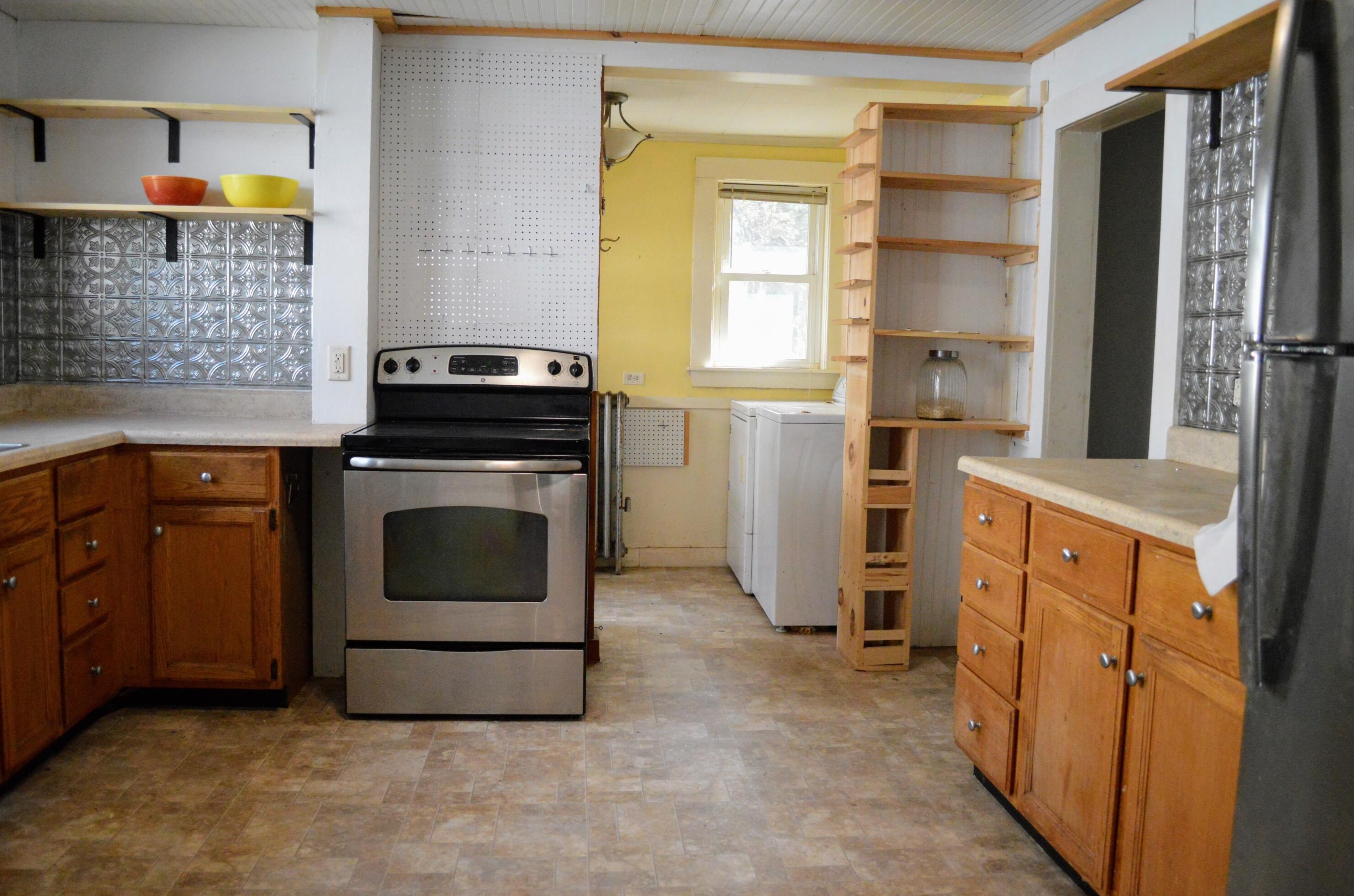 38 Tyler Ave, Bangor, ME 04401-3725