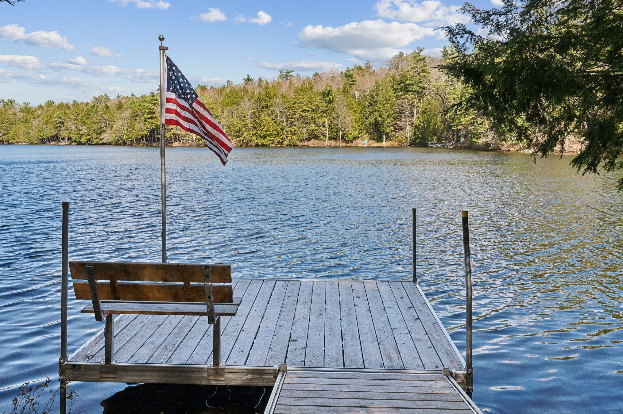 37 Wildwood Dr, Liberty, ME 04949