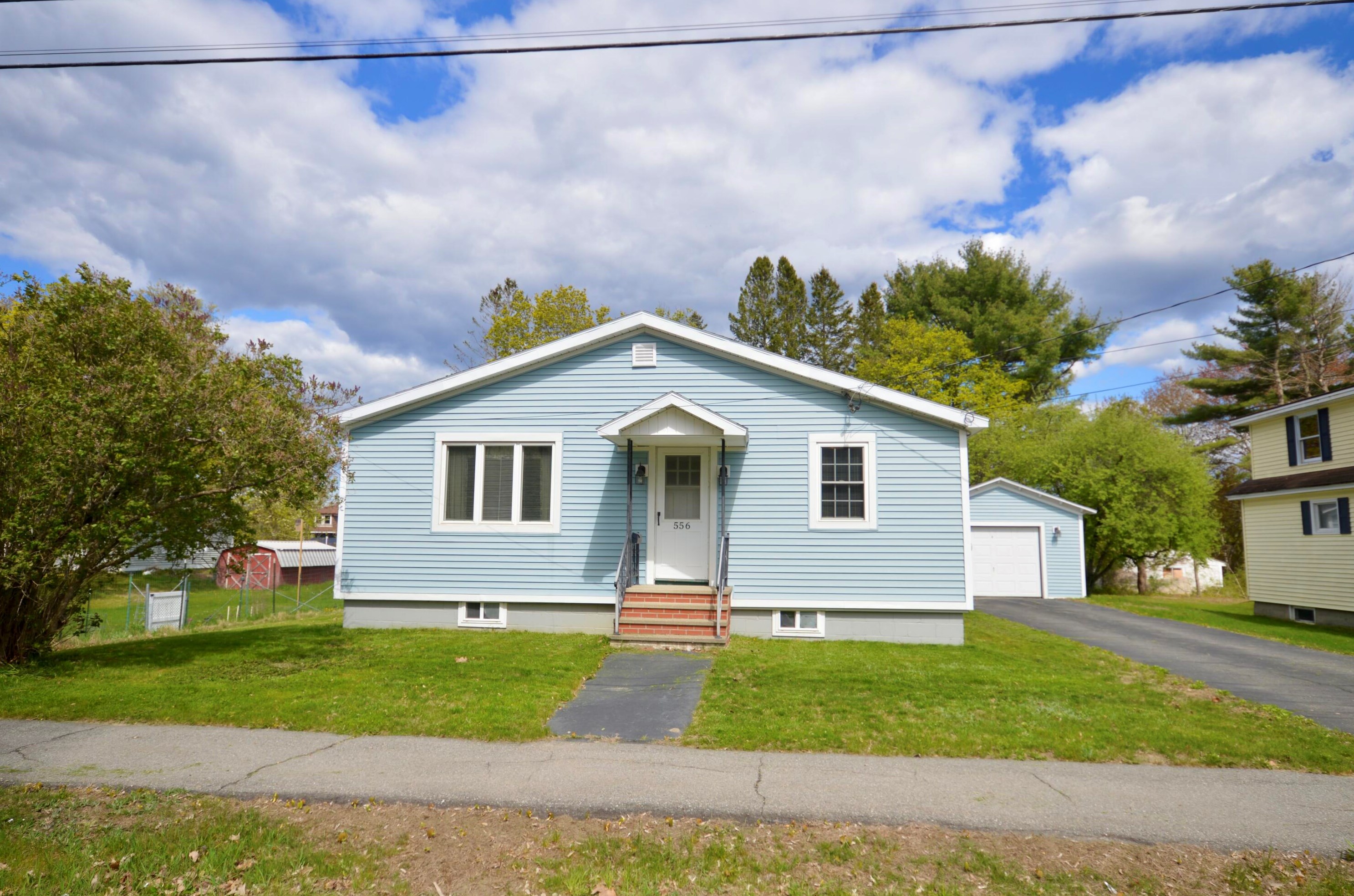 556 Brunswick St, Old-Town, ME 04468 exterior
