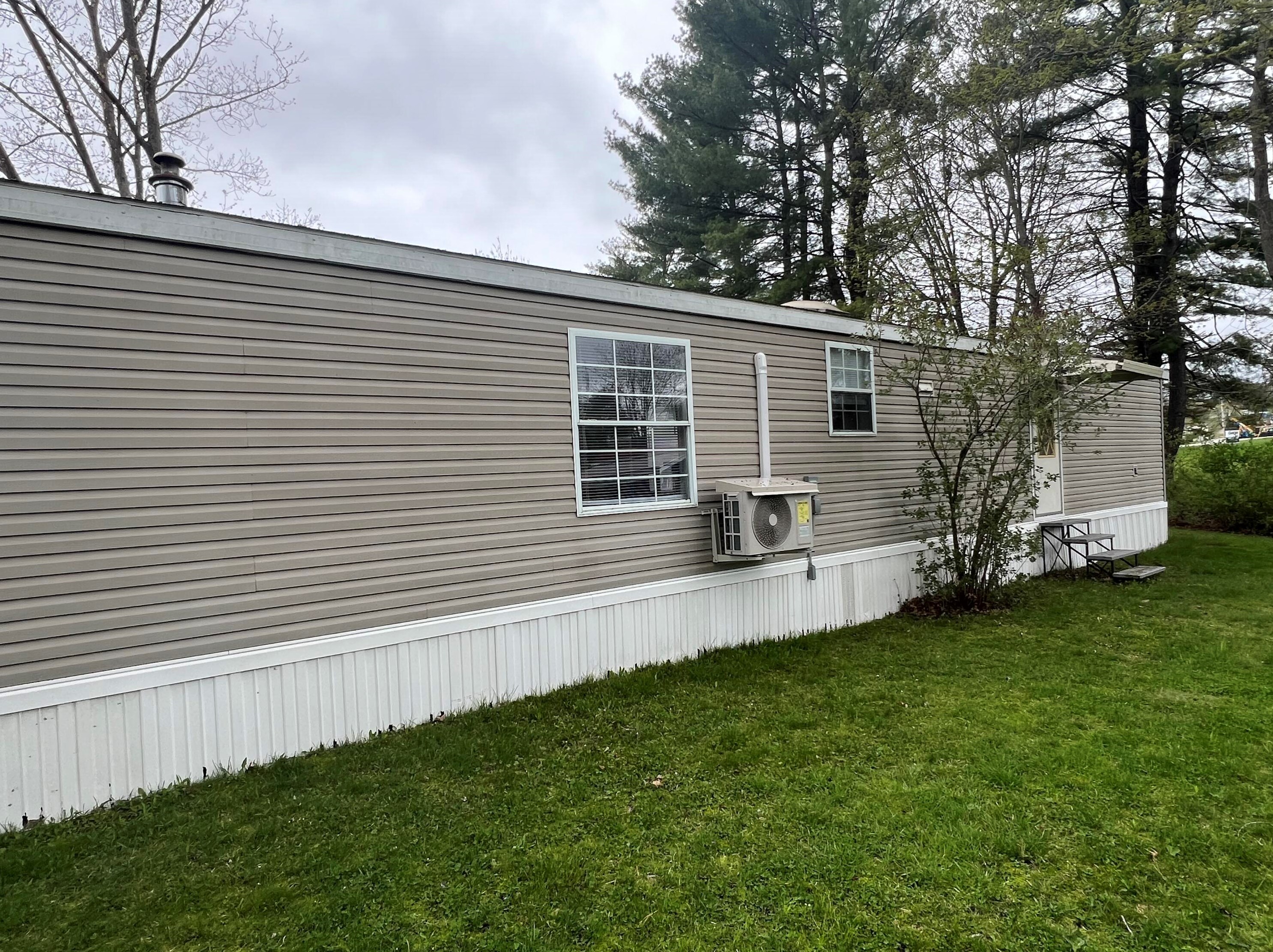 60 Mt Hope Ave #17, Lewiston, ME 04240