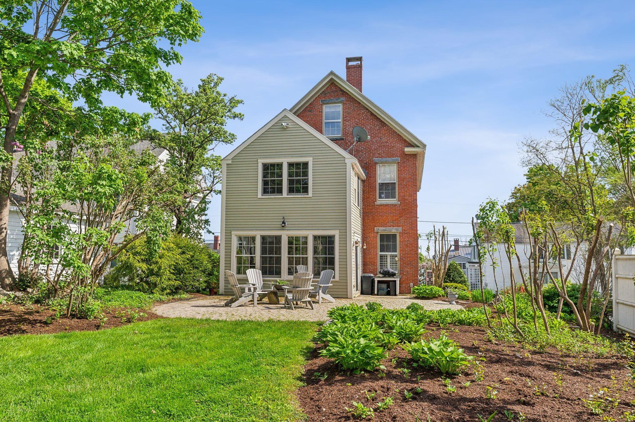 21 Grove St, Bath, ME 04530 exterior