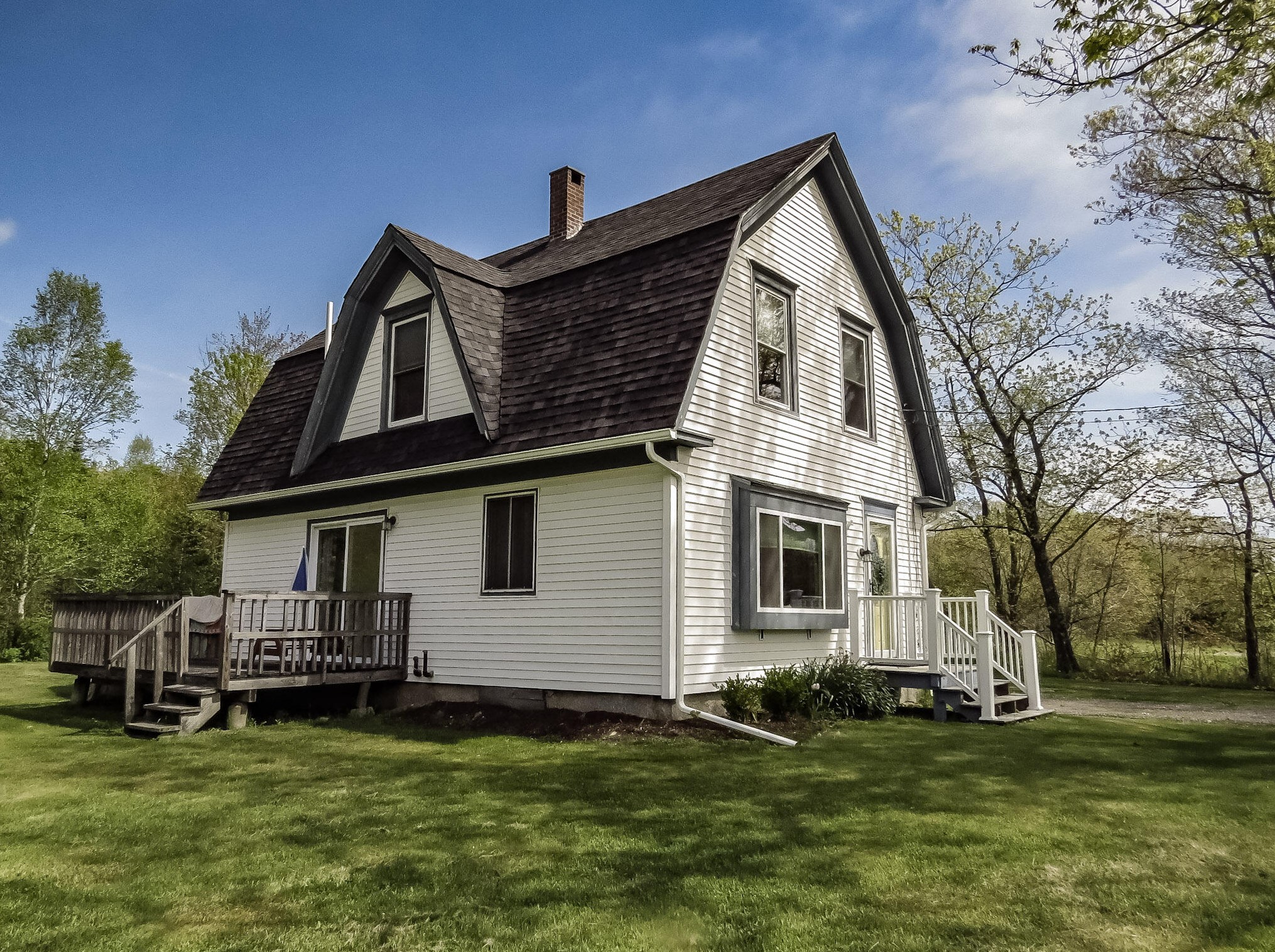 334 E Main St, Searsport, ME 04974