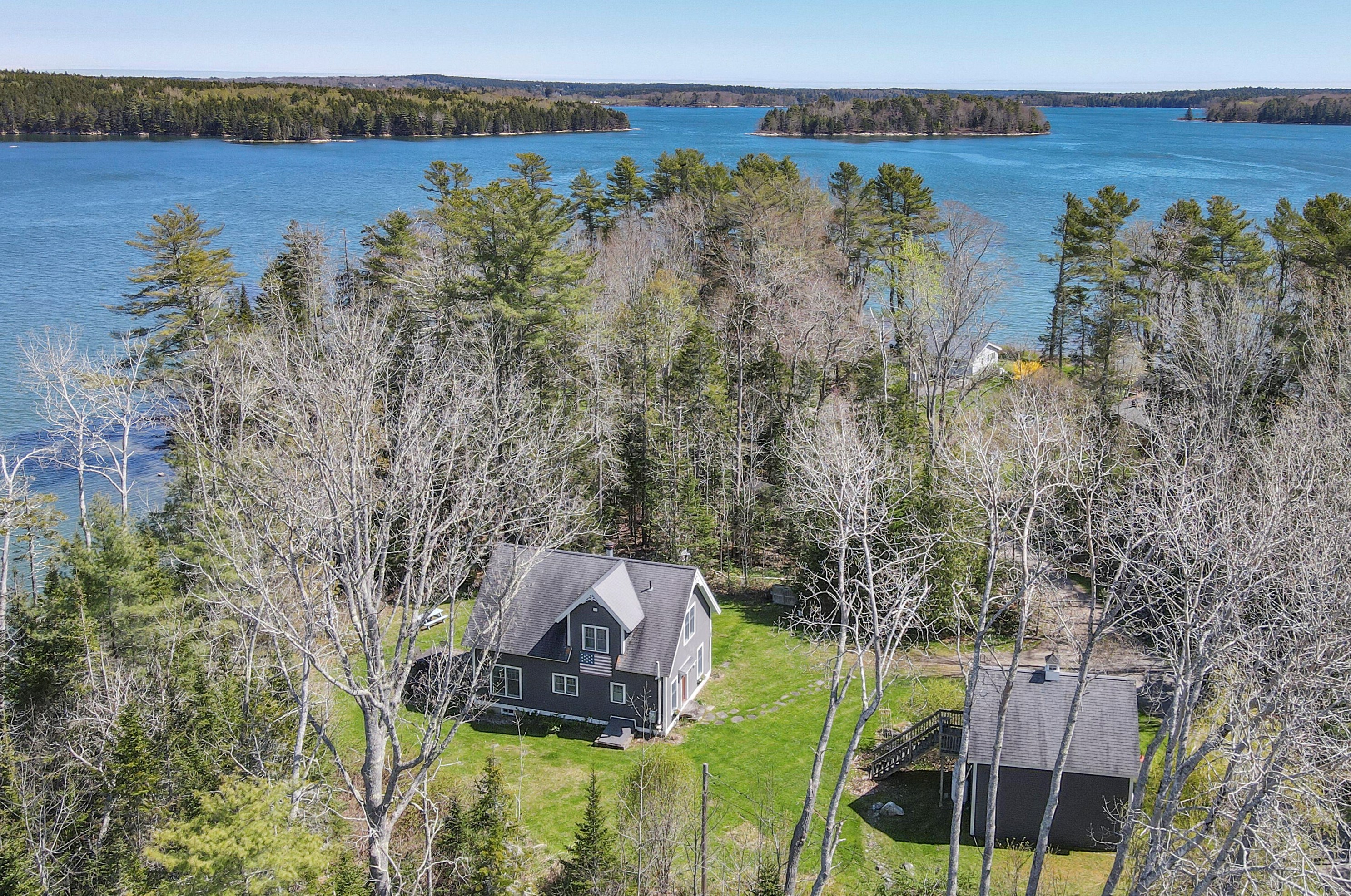 110 Broadcove, Waldoboro, ME 04572-6139