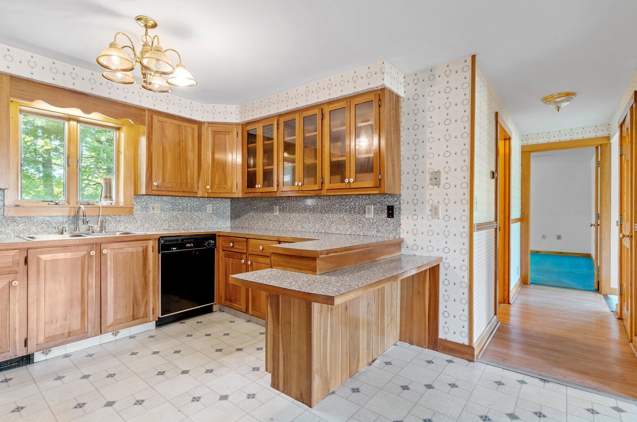 241 Oyster River Rd, Warren, ME 04864