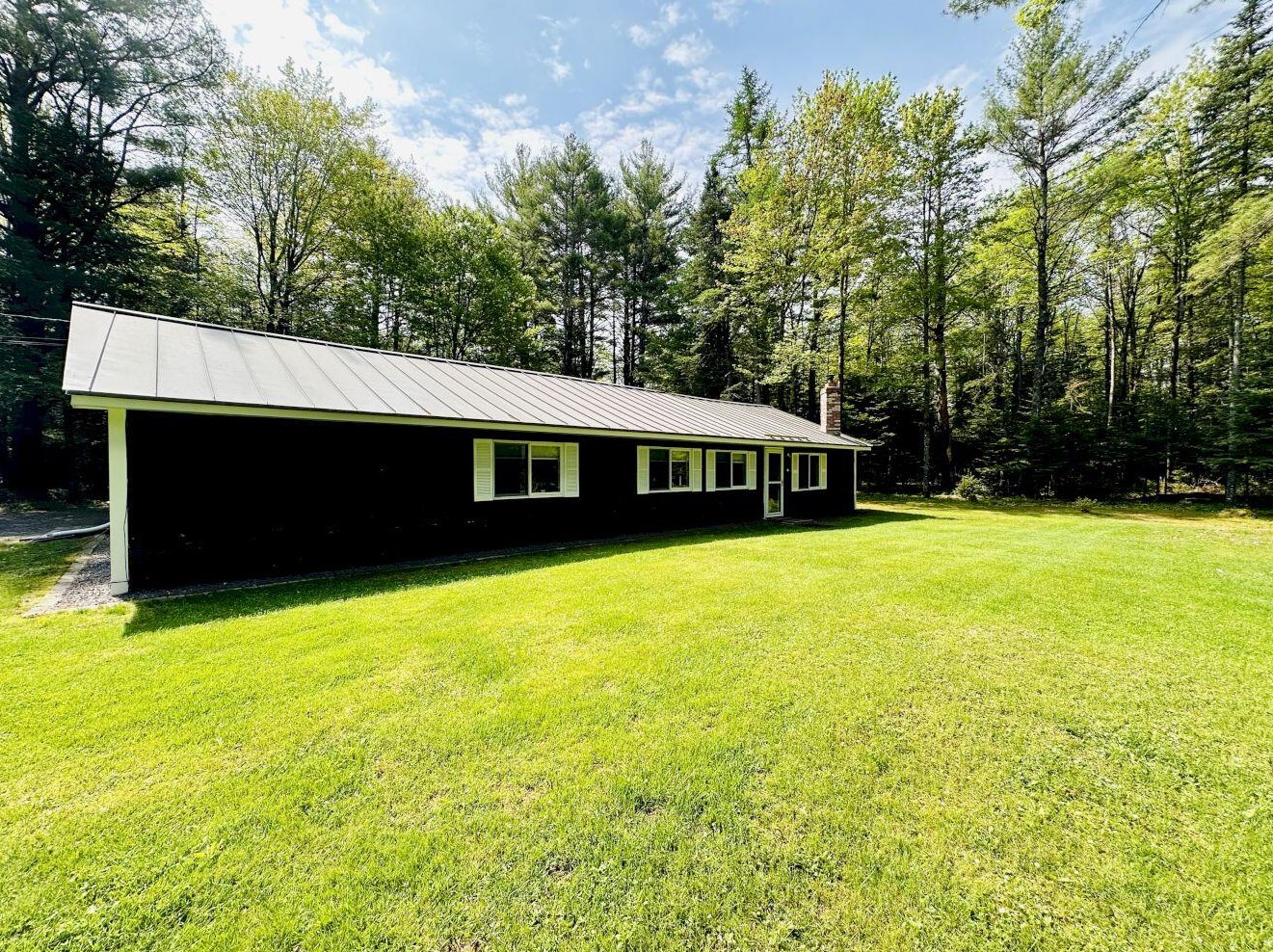 534 Oak Pond Rd, Skowhegan, ME 04976