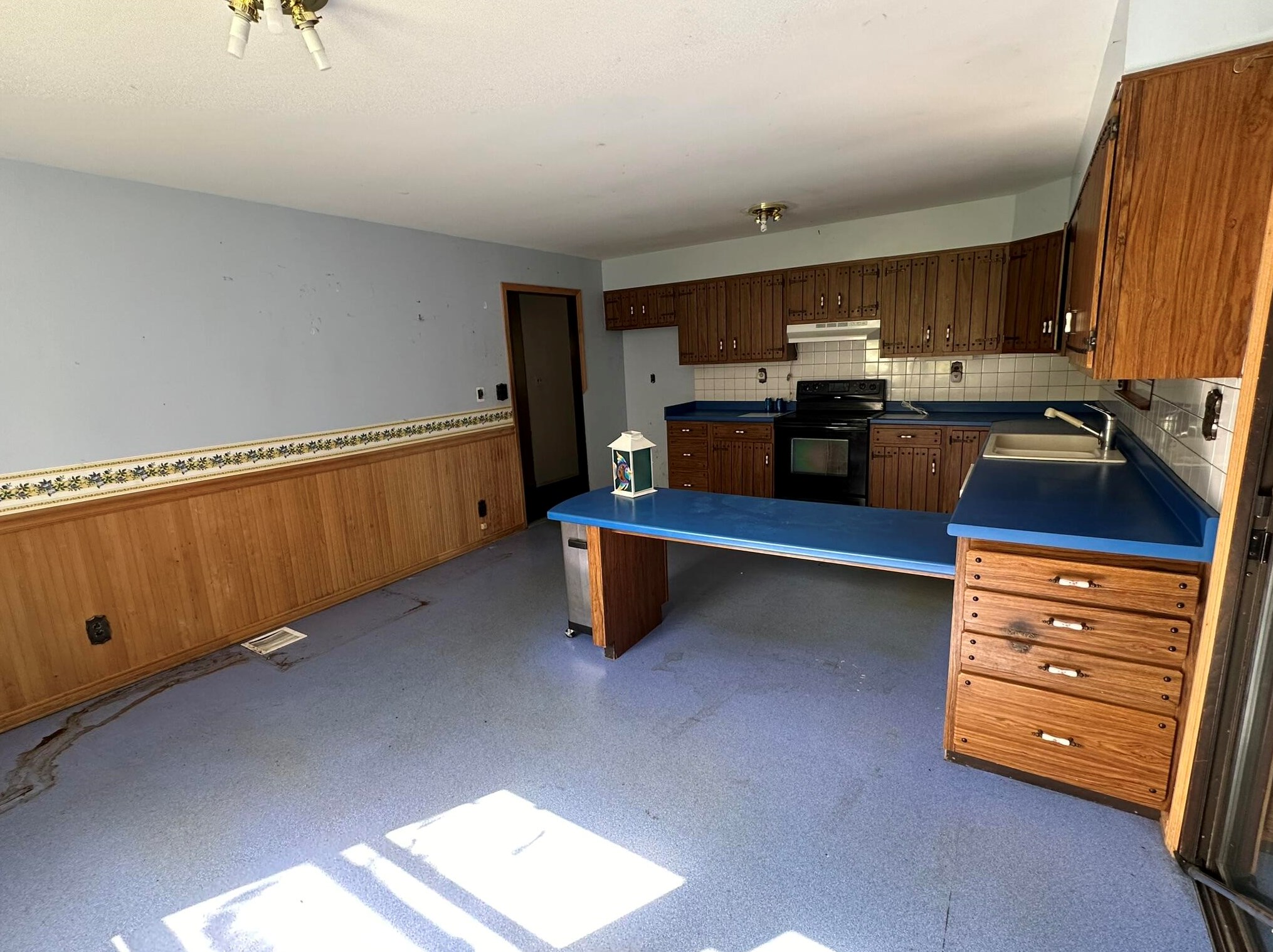 79 Dr Mann Rd, Augusta, ME 04330 exterior