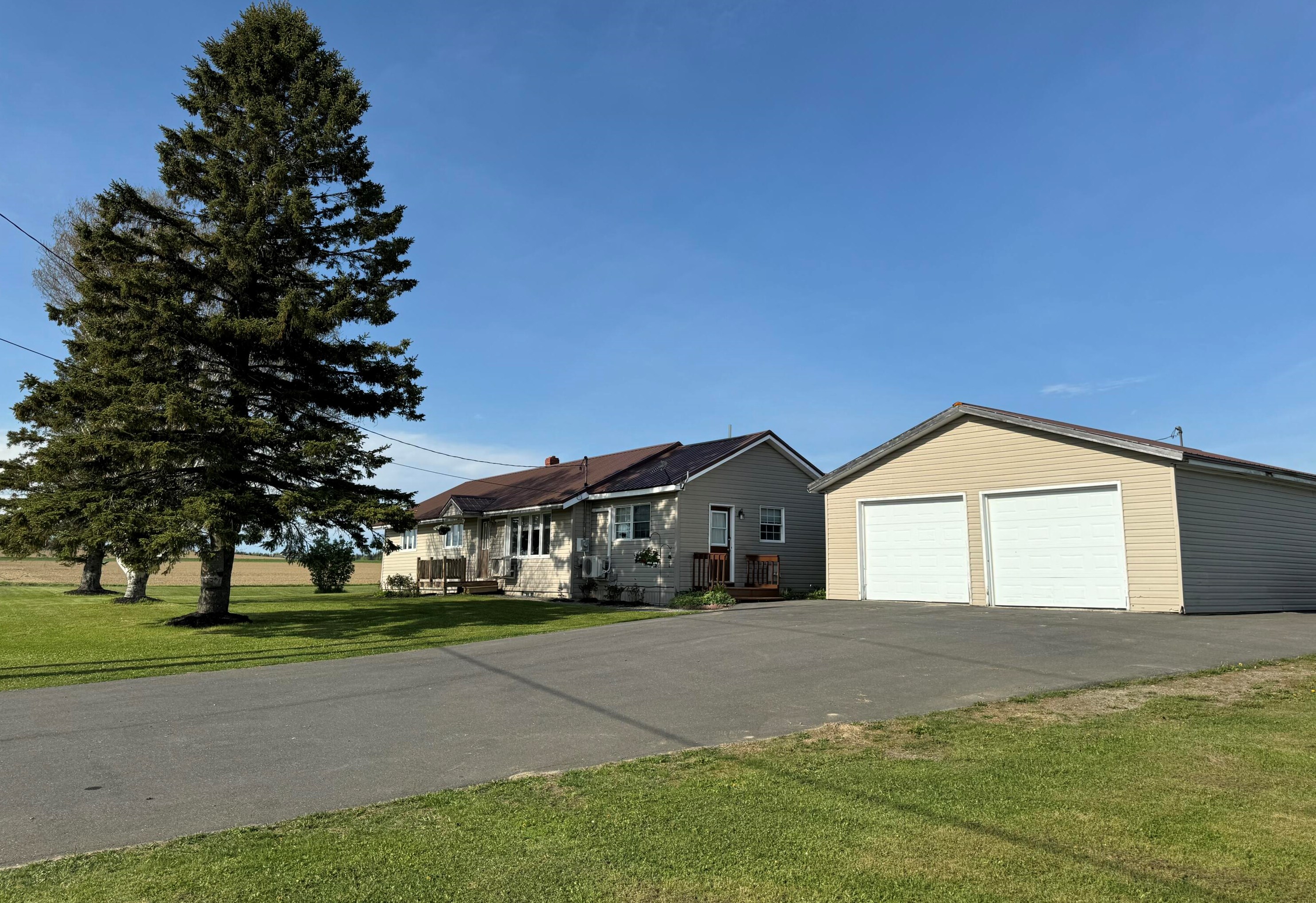 267 Van Buren Rd, Limestone, ME 04750