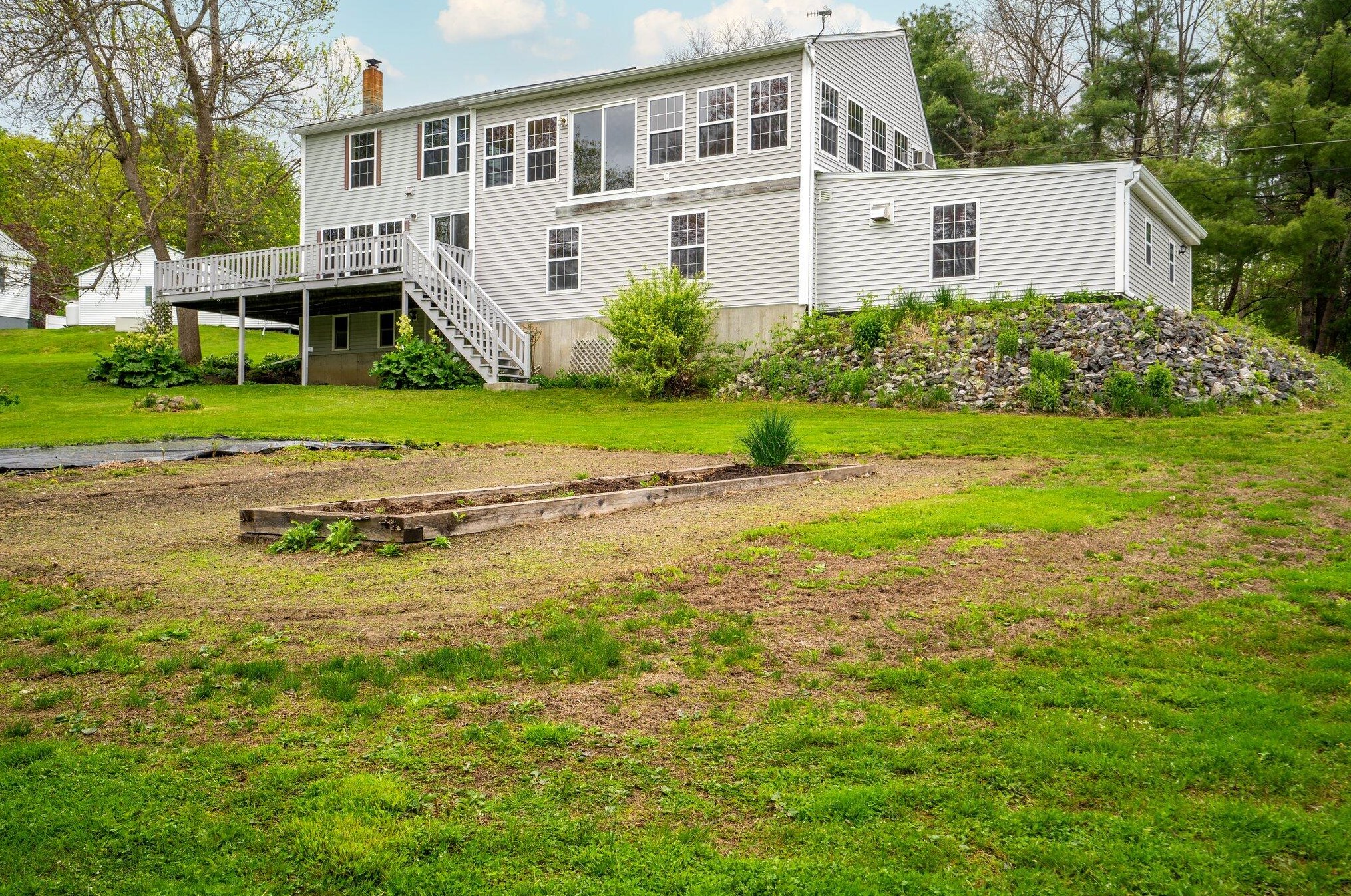 11 Big Pine Rd, West Gardiner, ME 04345 exterior