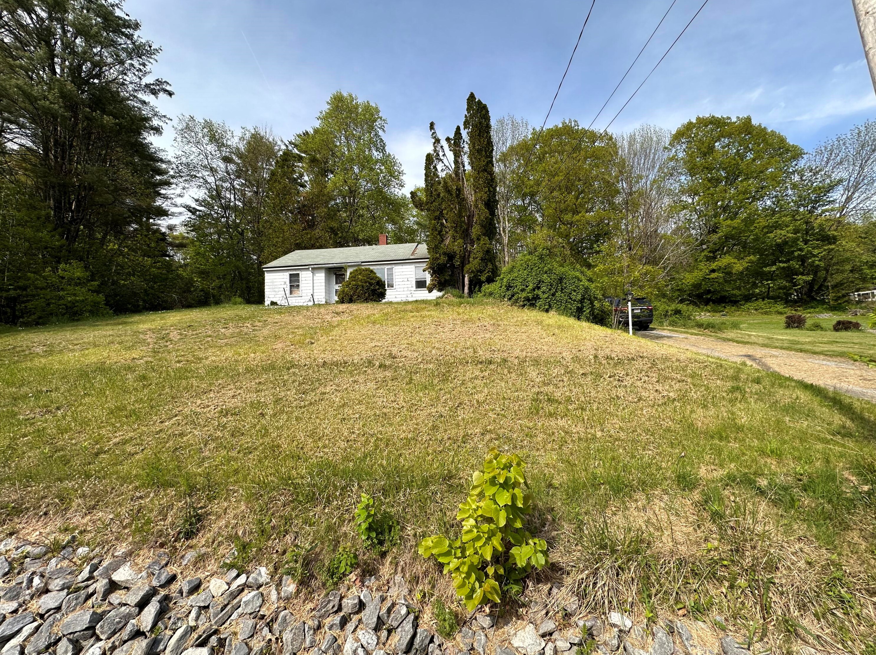 147 Greene St, Sabattus, ME 04280 exterior
