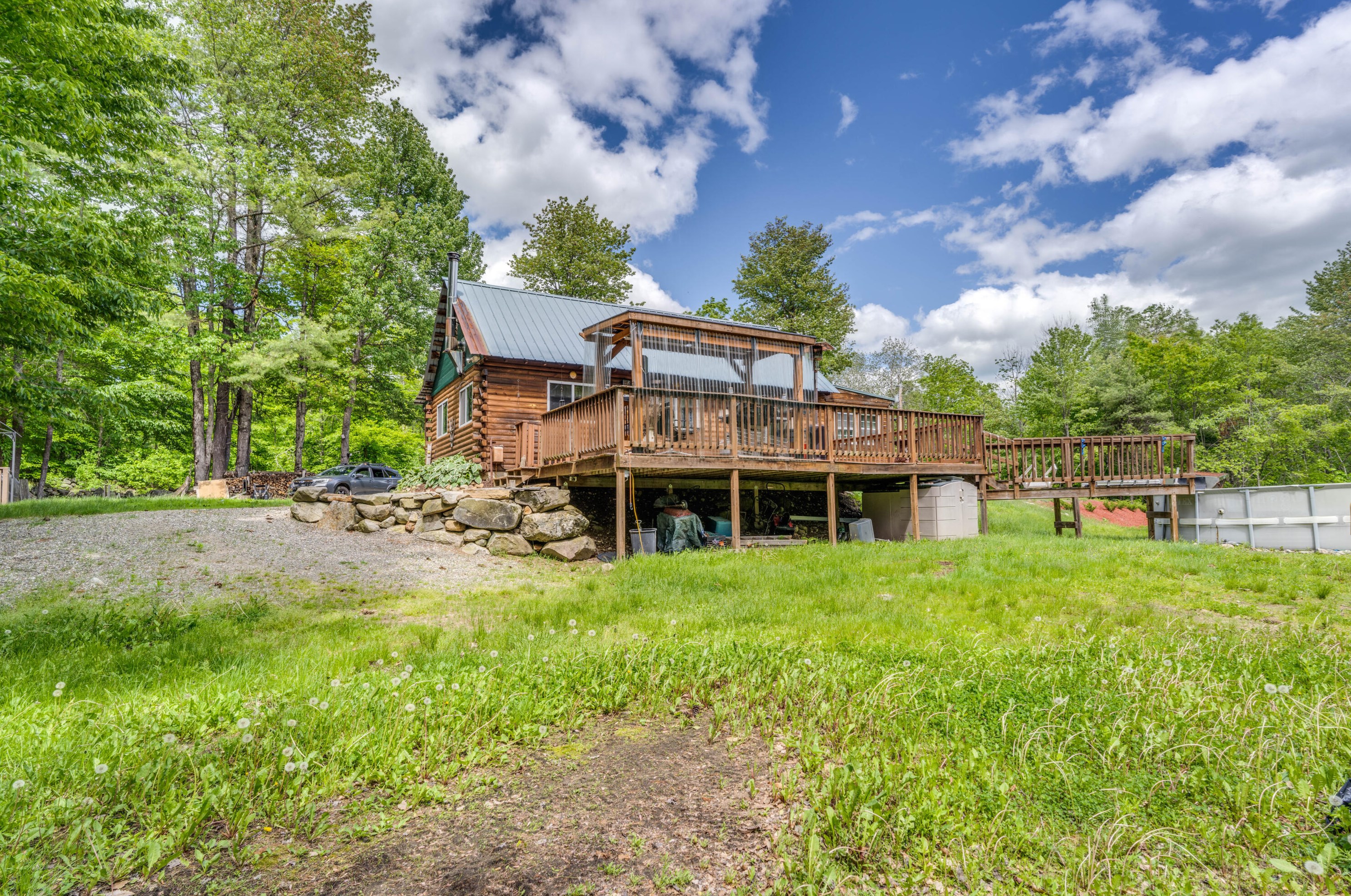303 Old Meetinghouse Rd, Porter, ME 04068