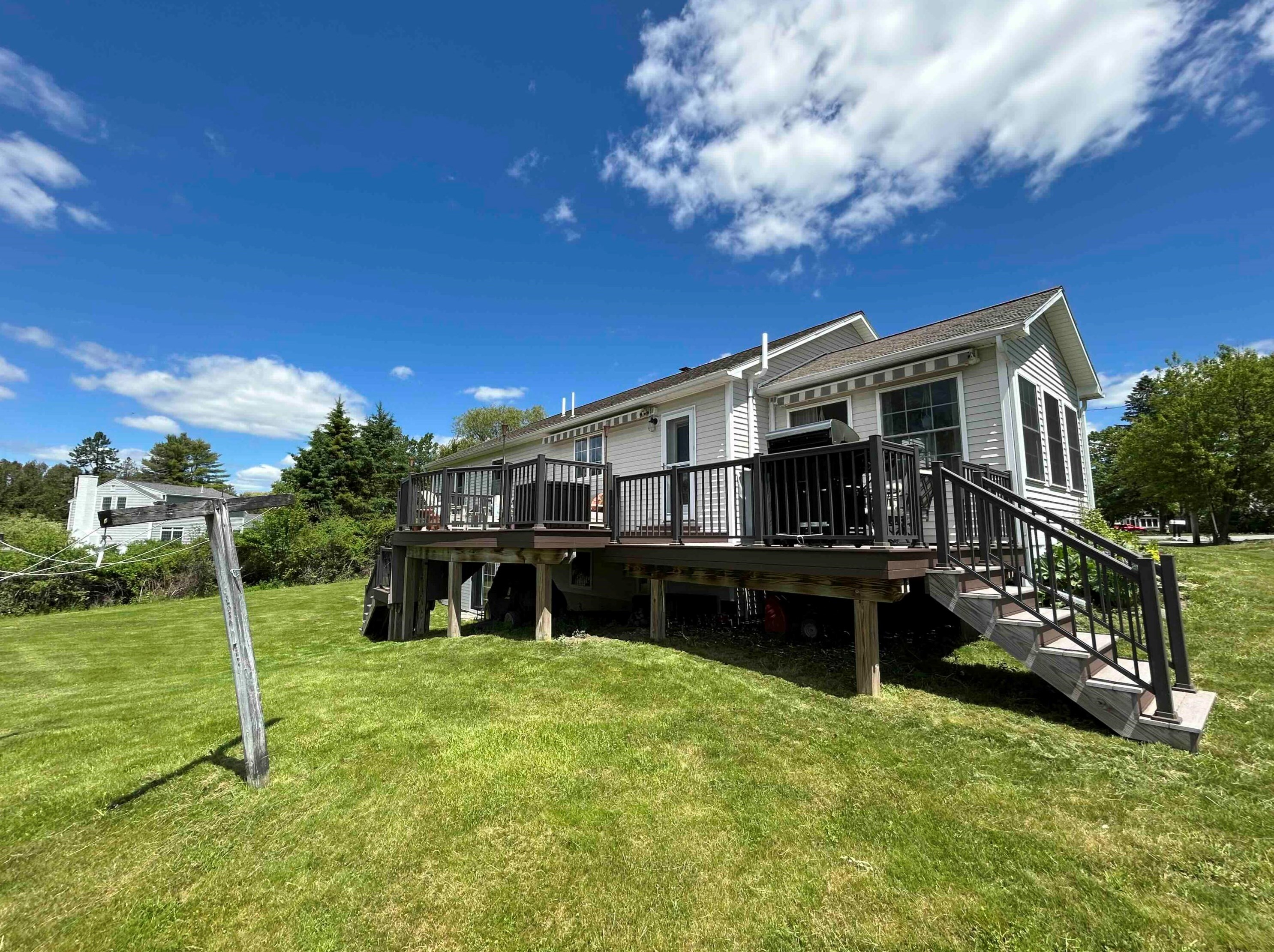 23 Westbrook Terrace, Newburgh, ME 04444