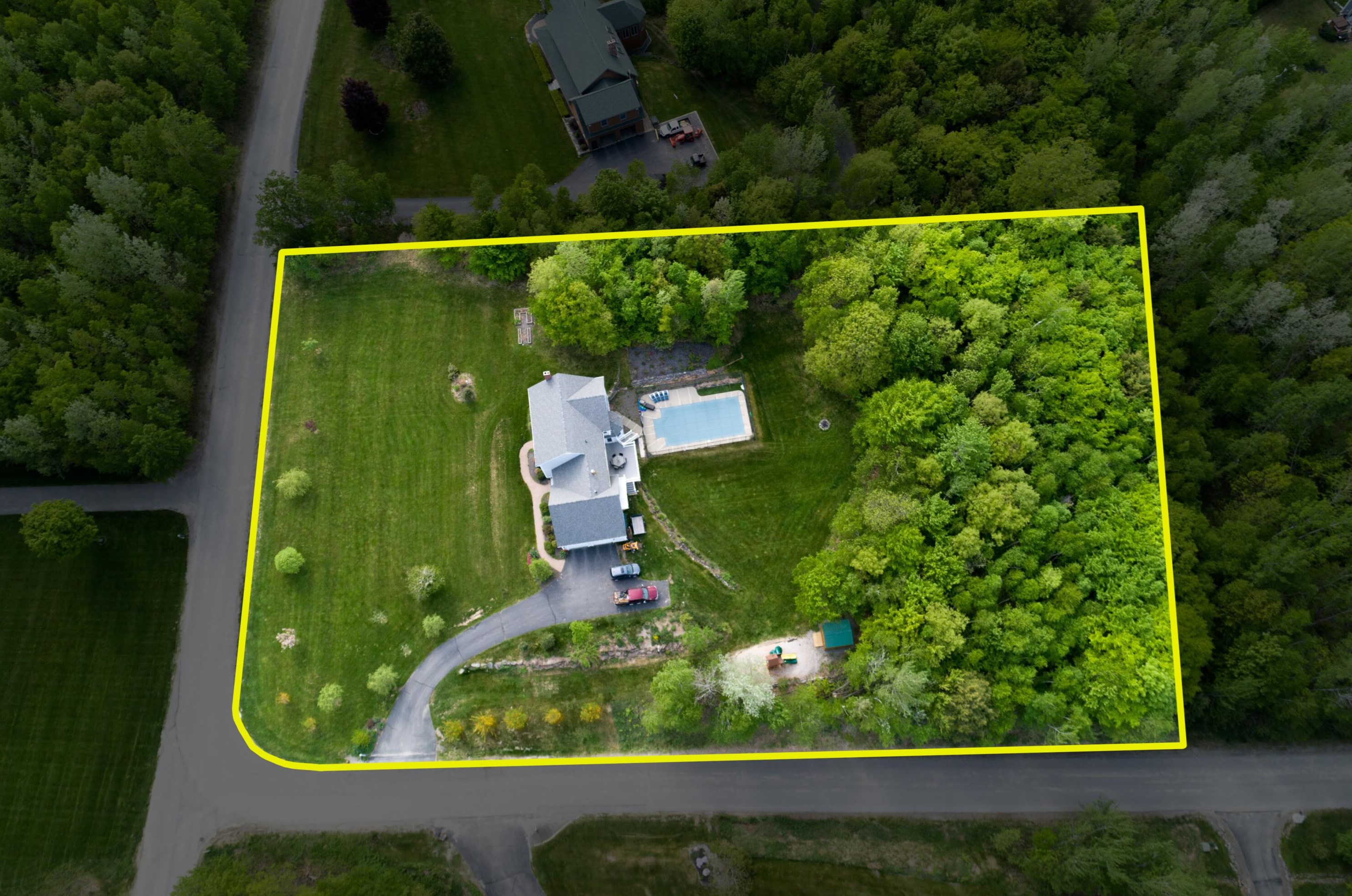 12 S Ridge Dr, Waterville, ME 04901