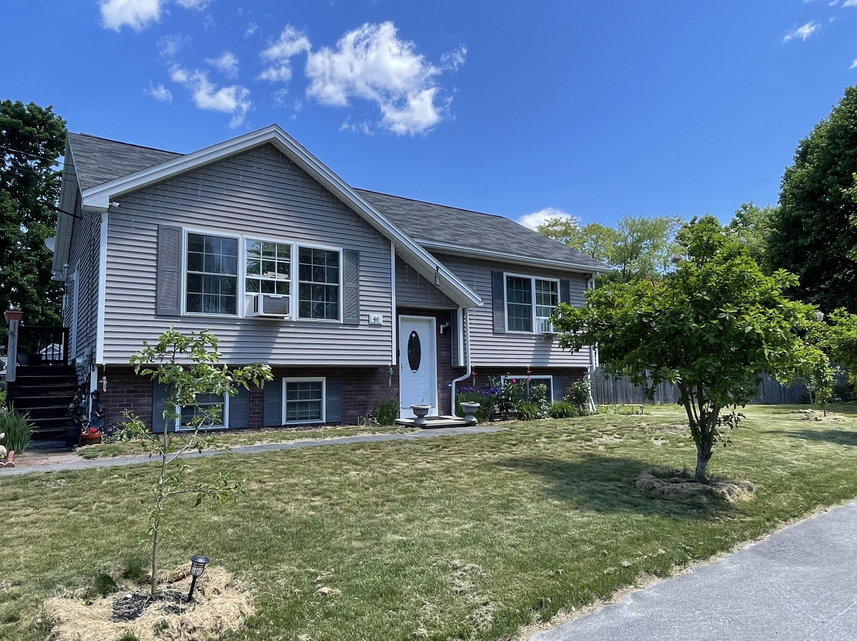 46 Wadsworth Ave, Westbrook, ME 04092