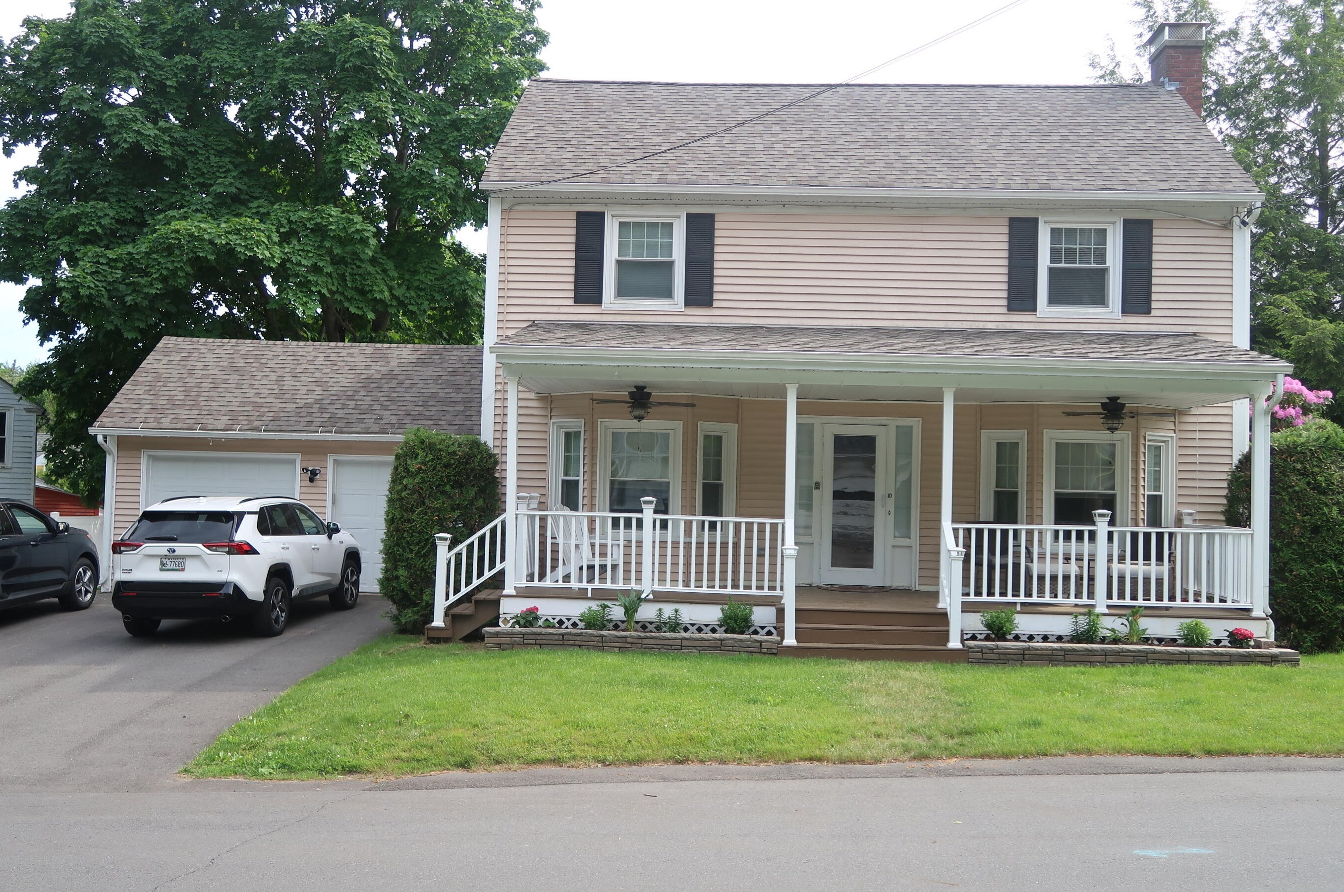 10 Brooklawn Ave, Augusta, ME 04330