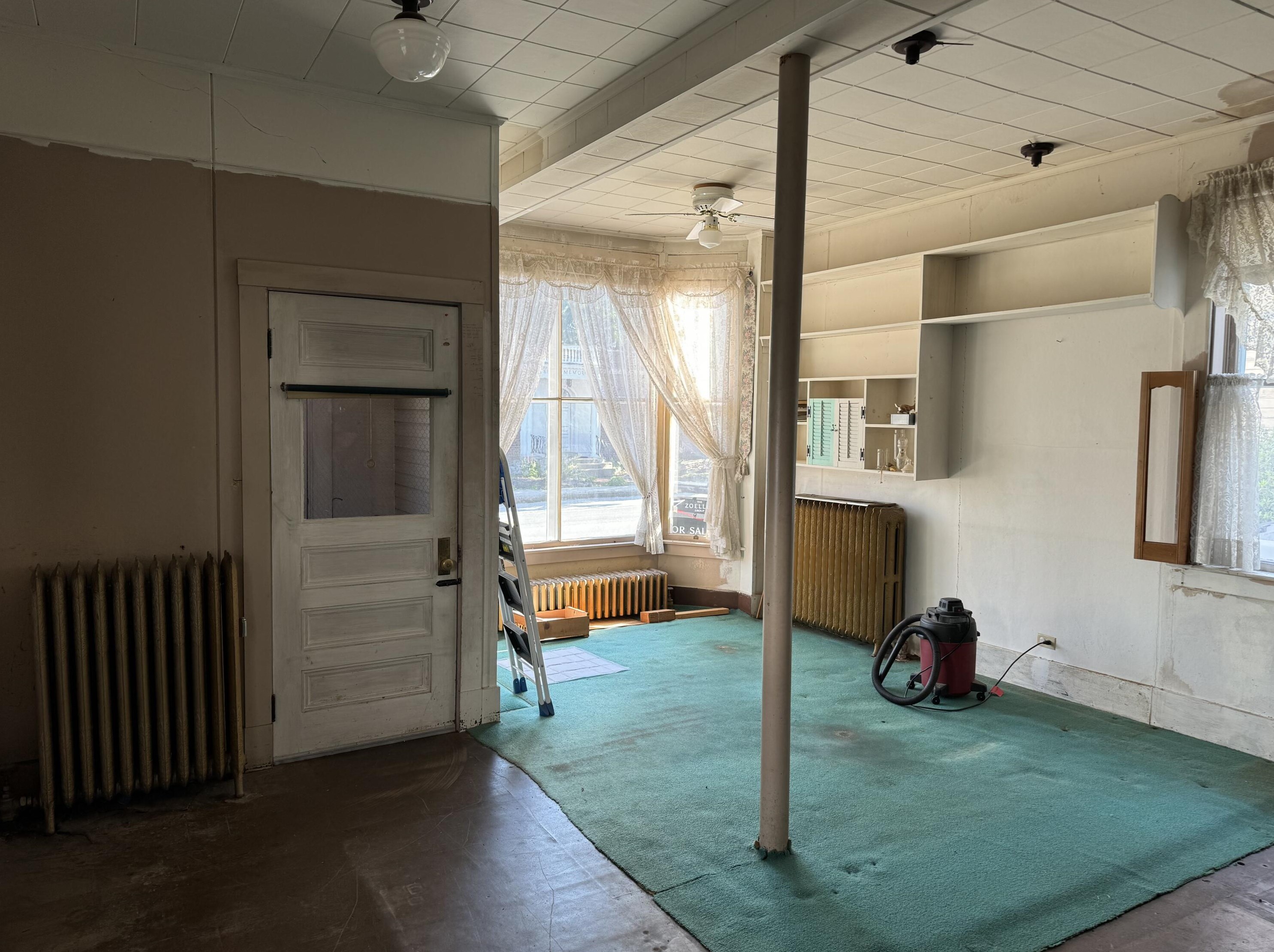 33 Main St, Cornish, ME 04020