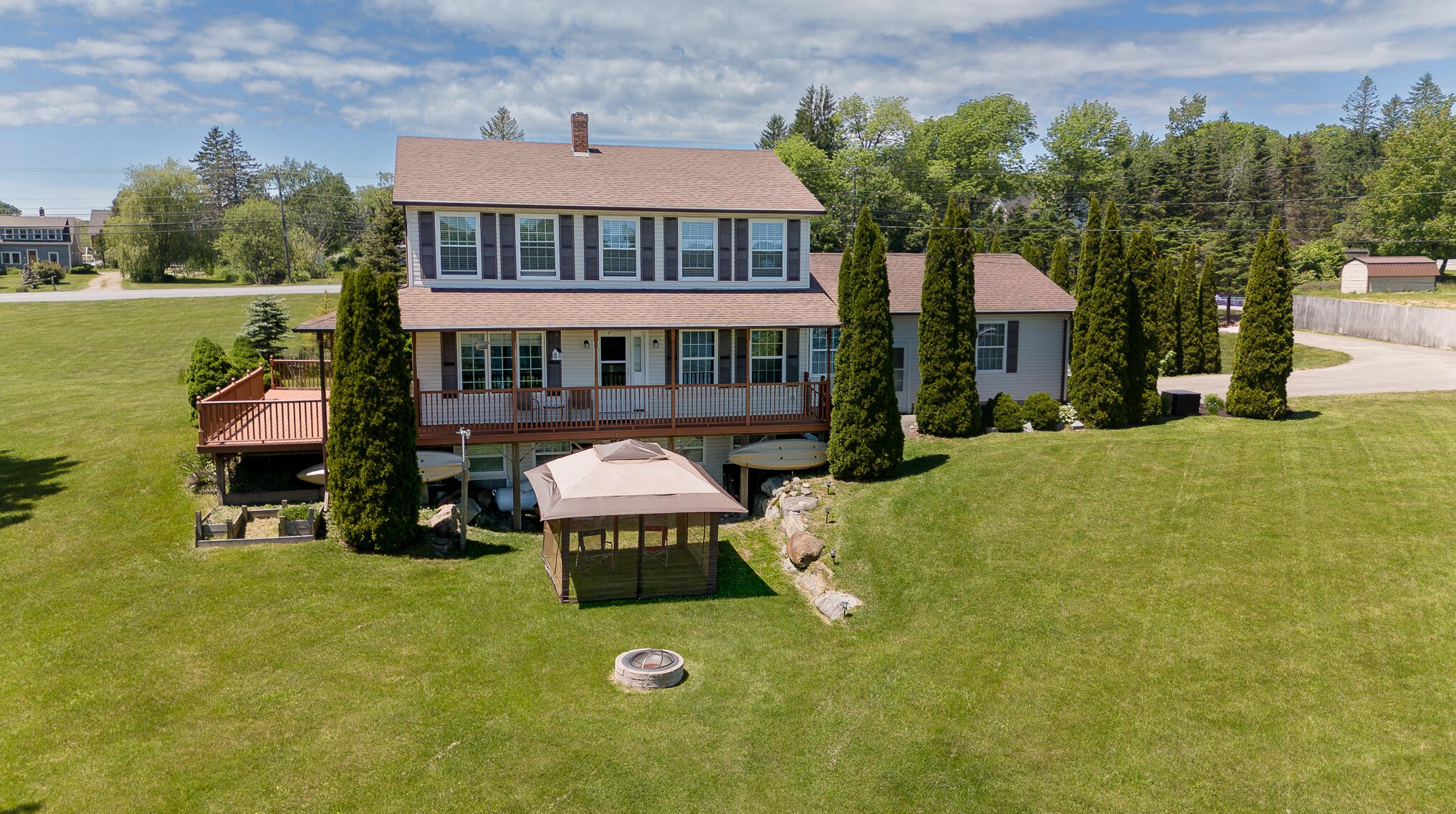 7 Clamshell Ln, Owls Head, ME 04854-3240