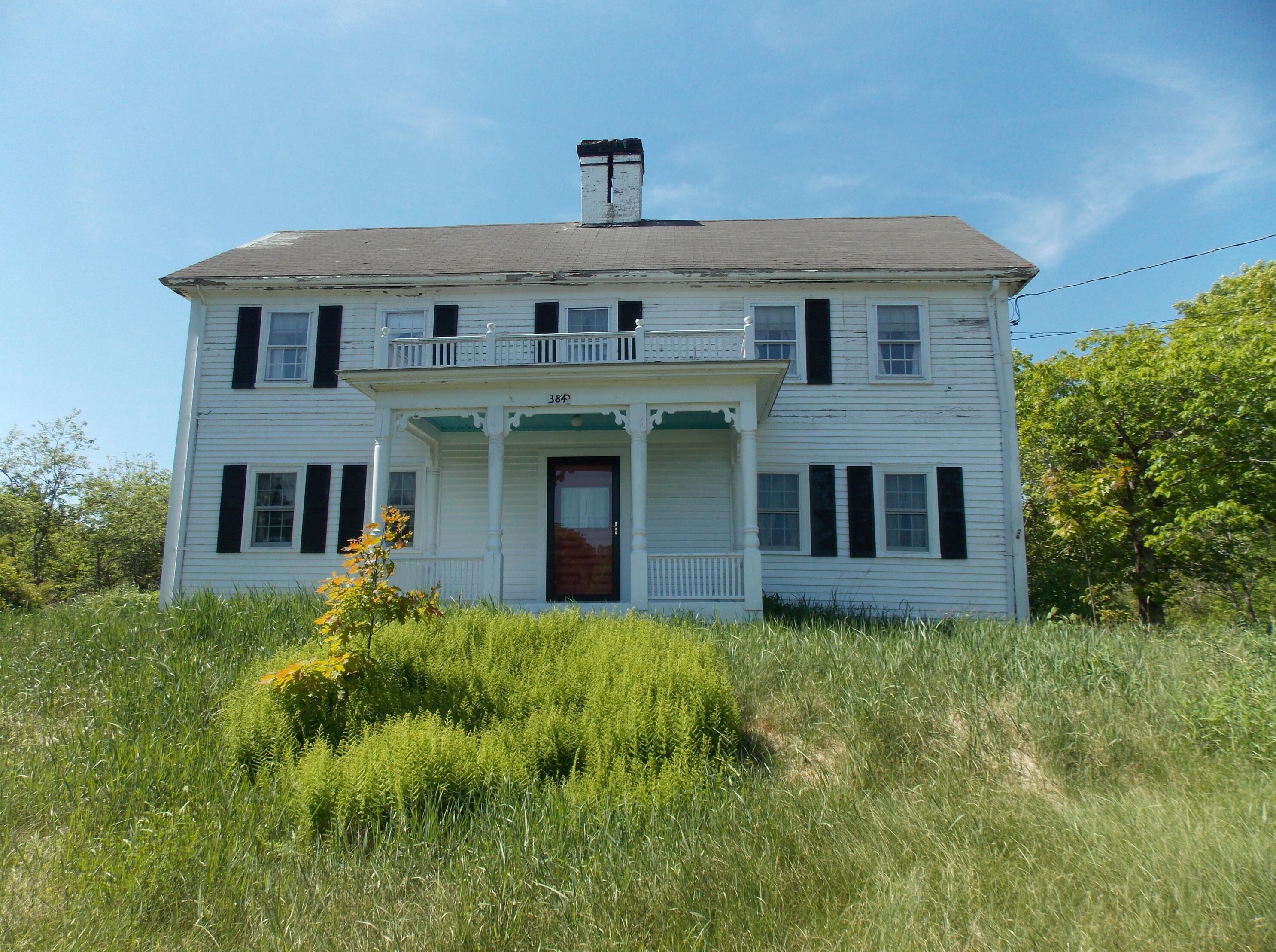 384 E Main St, Searsport, ME 04974