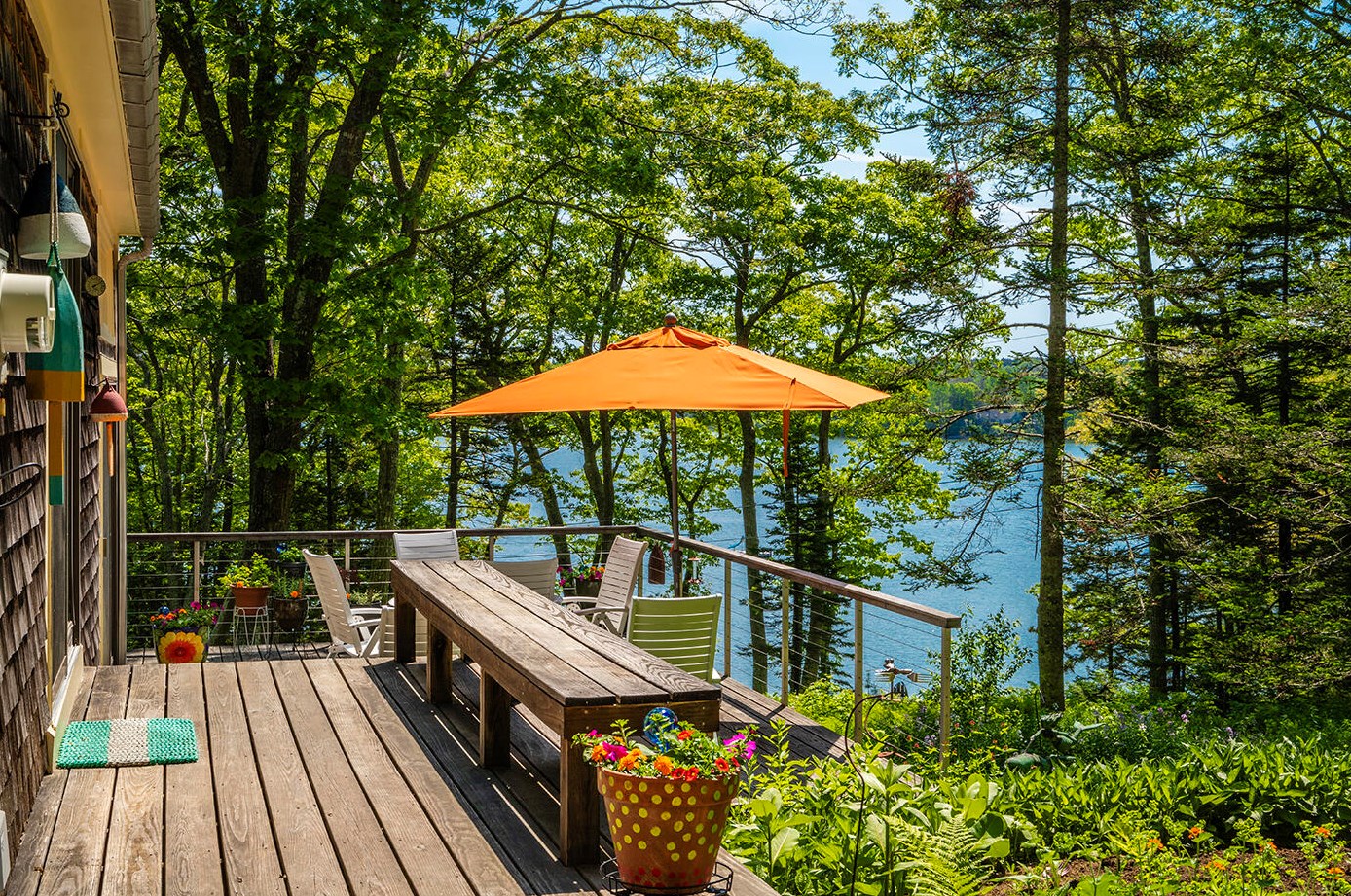 46 Collins Cove Ln, Cushing, ME 04563