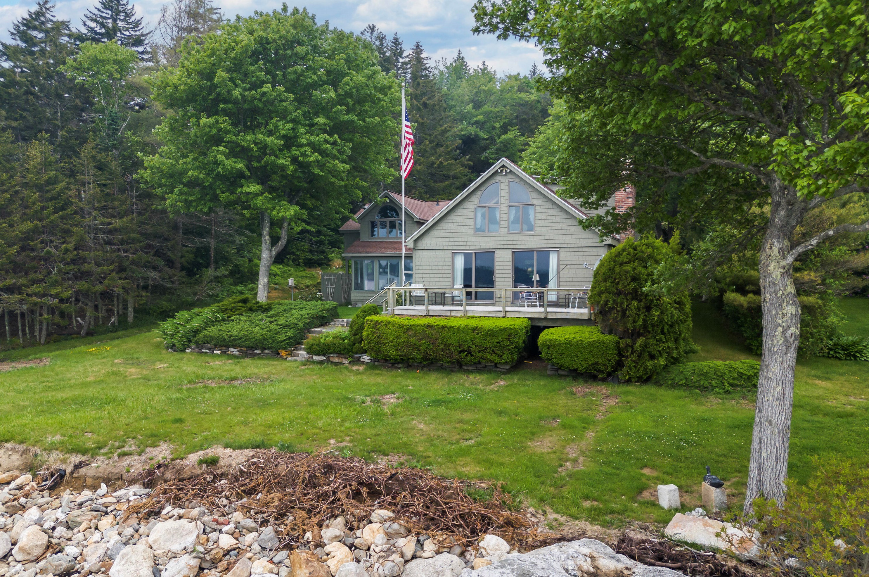 44 Periwinkle Ln, Phippsburg, ME 04562 exterior