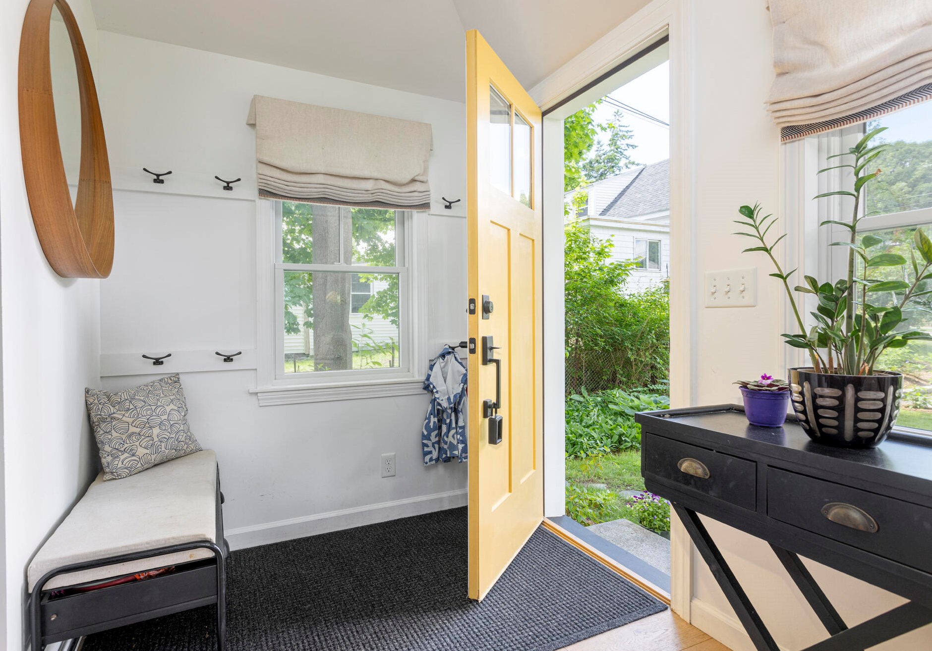 48 Pillsbury St, Portland, ME 04106