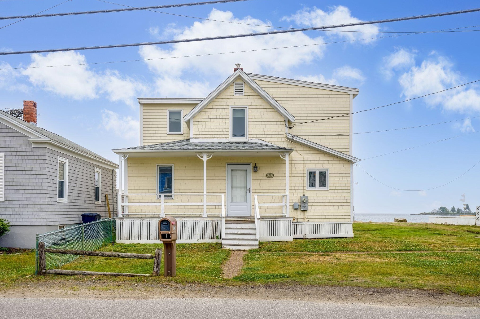 123 Hills Beach Rd, Biddeford, ME 04005 exterior
