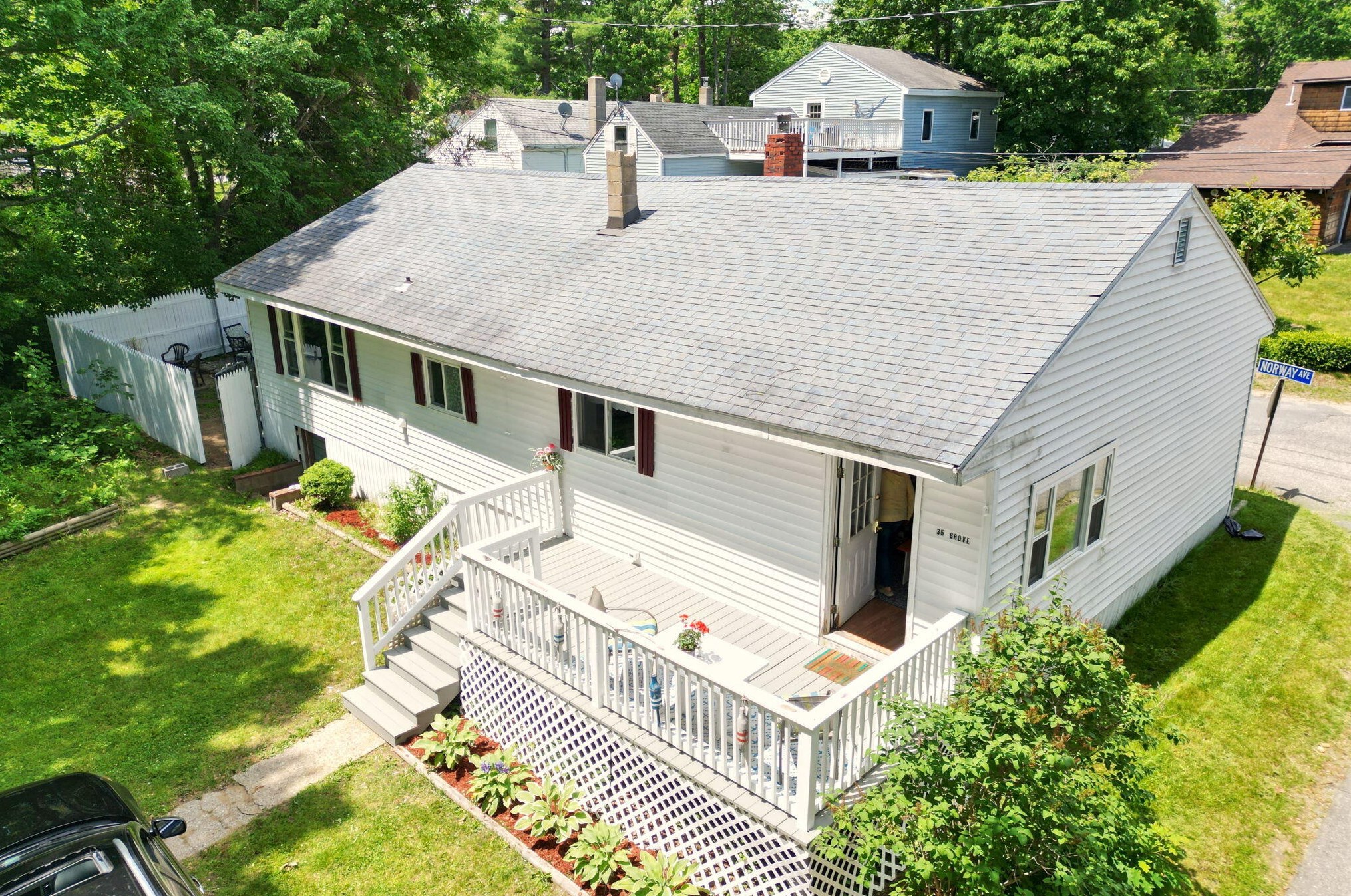 35 Grove Ave, Old Orchard Beach, ME 04064