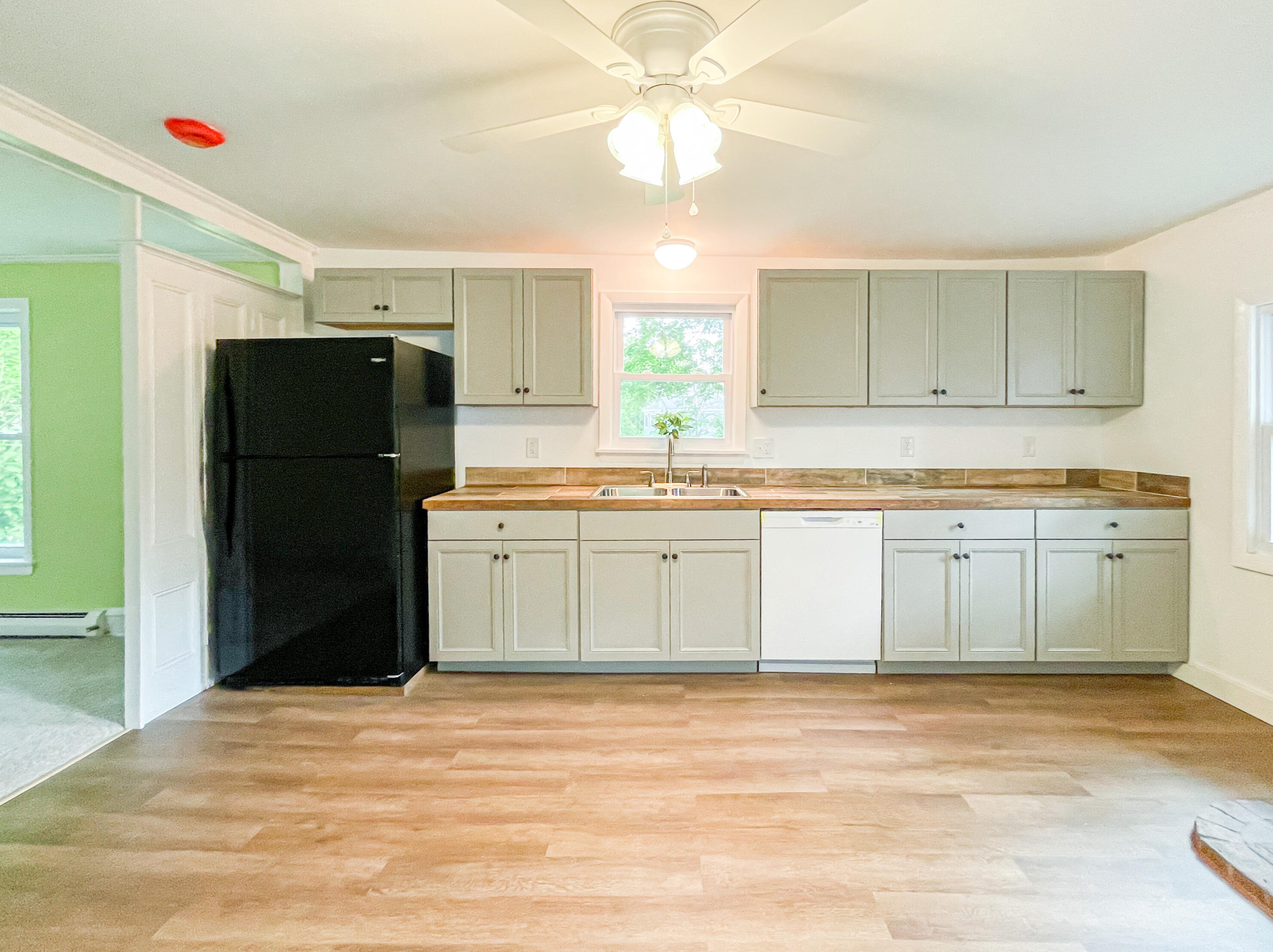 257 Allen Ave, Portland, ME 04103