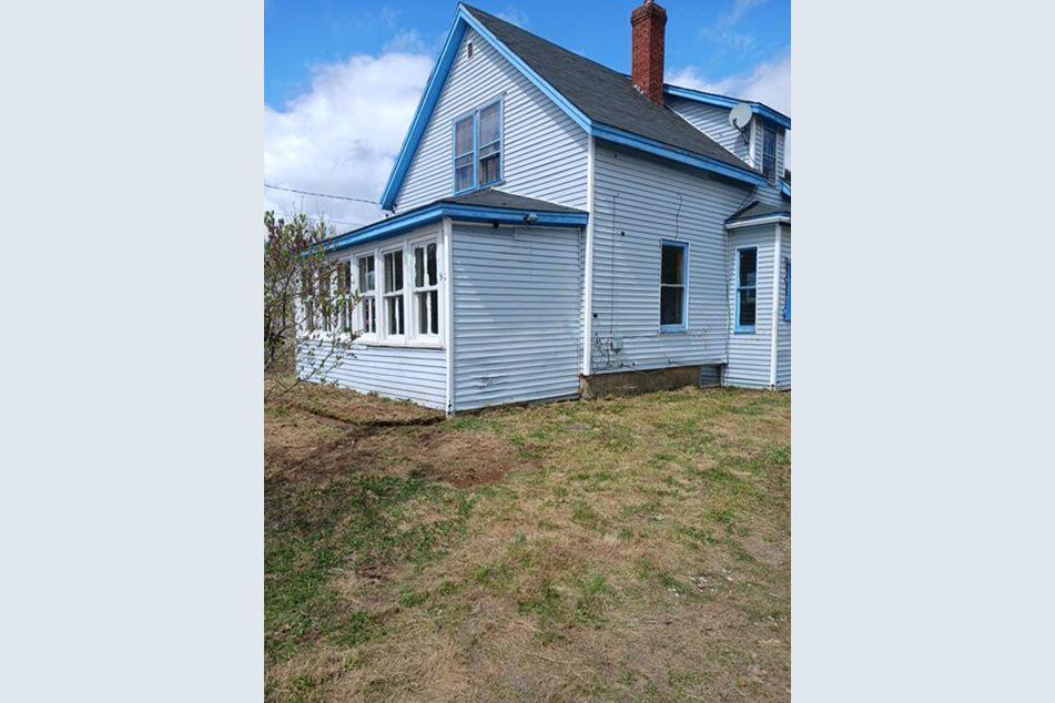 52 Elm St, Milo, ME 04463 MLS 1593190 Coldwell Banker