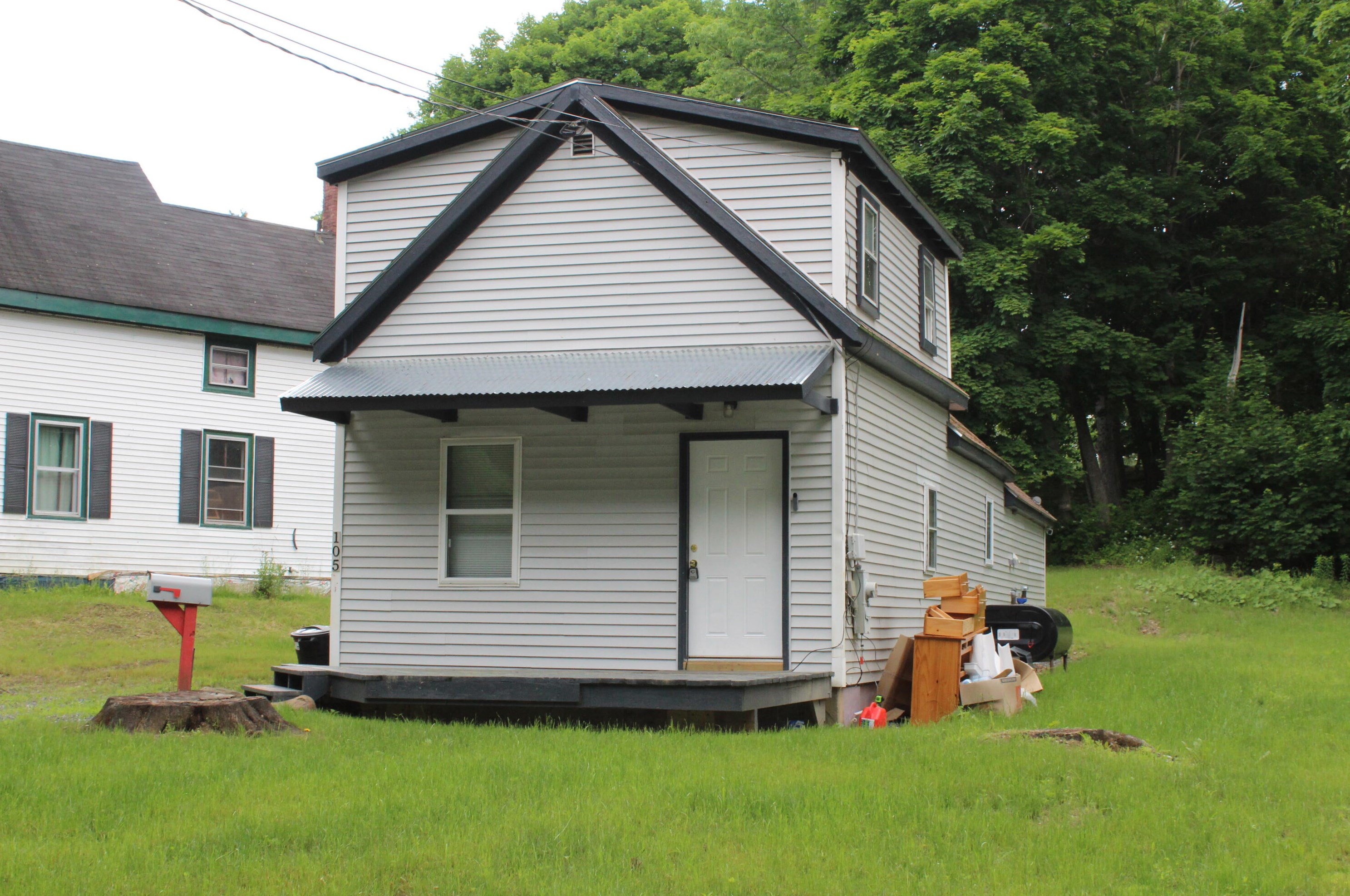 105 Harrison Ave, Pittston, ME 04345-1959