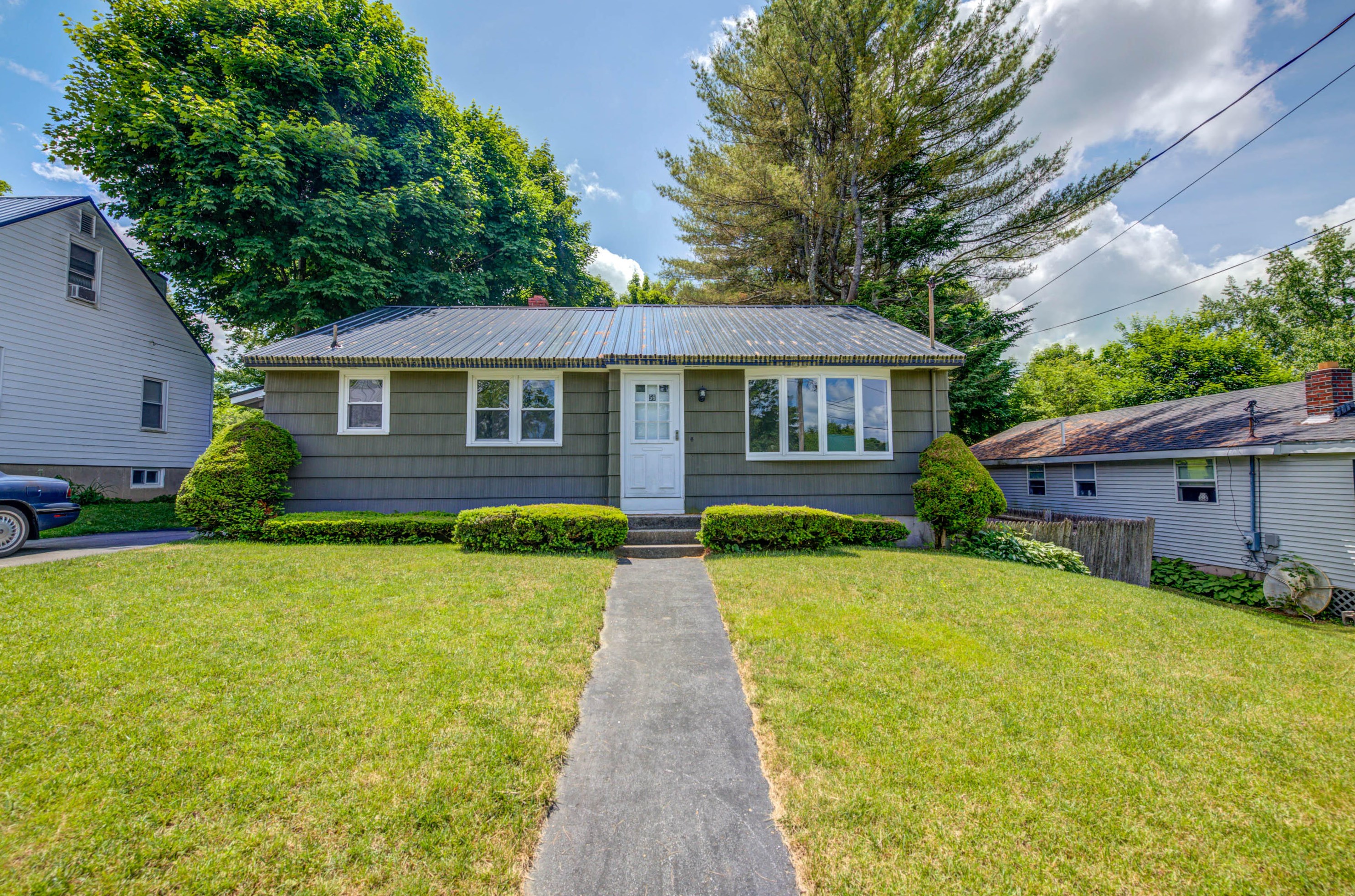 56 Newland Ave, Augusta, ME 04330