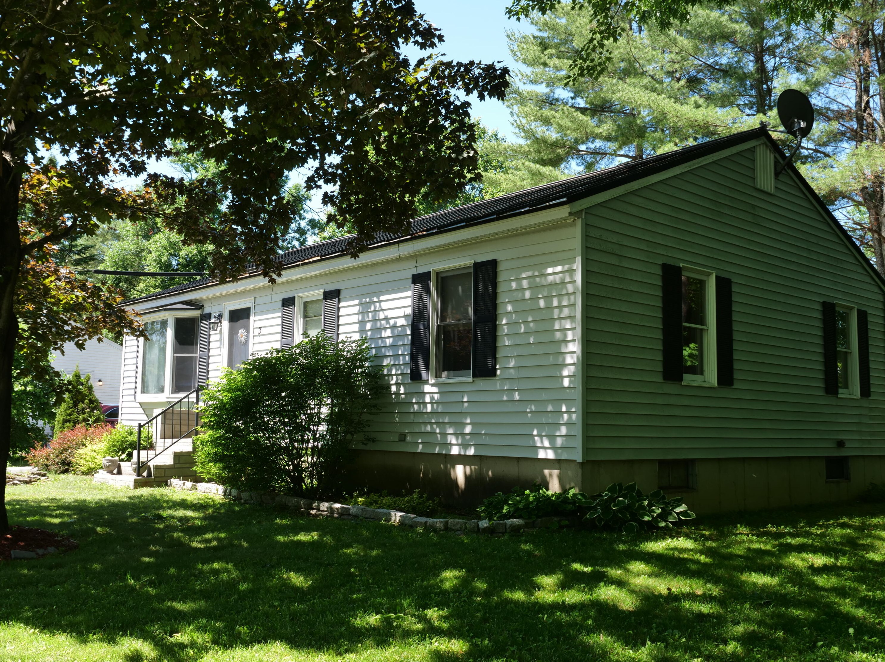 3 Donna St, Winslow, ME 04901 exterior