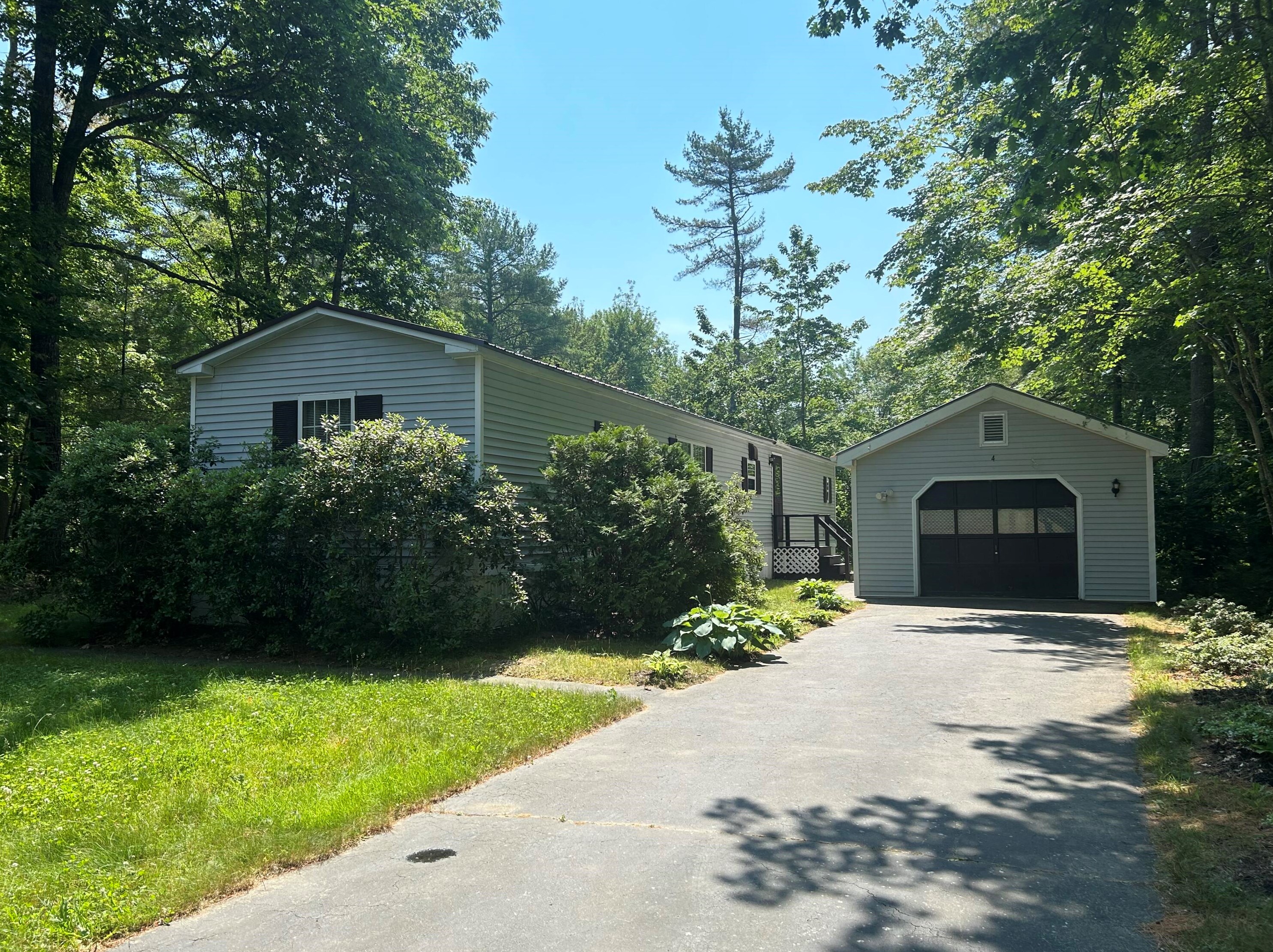 4 Westside Sebago, Standish, ME 04084