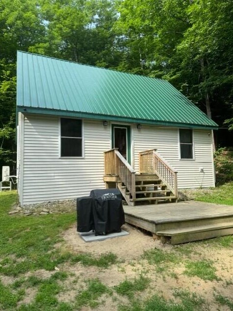 646 Common Rd, Carthage, ME 04224