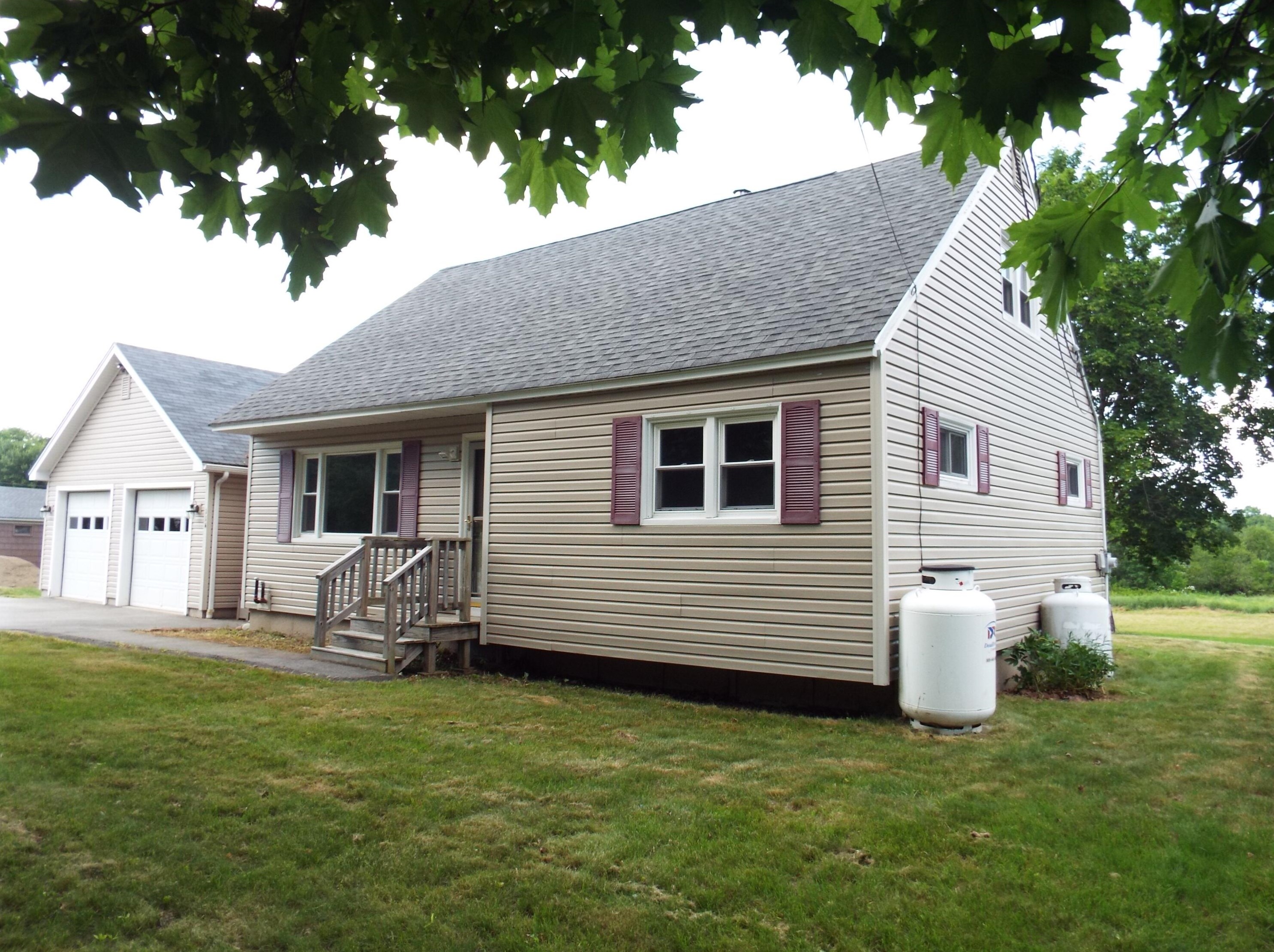 114 Kennebec Rd, Newburgh, ME 04444