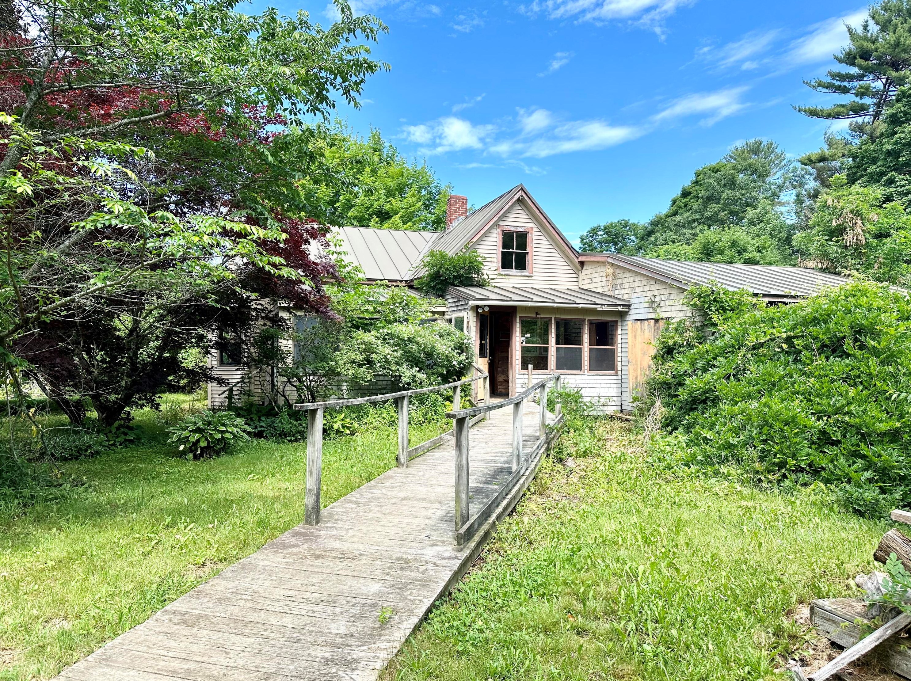 200 Stevens Pond Rd, Liberty, ME 04949