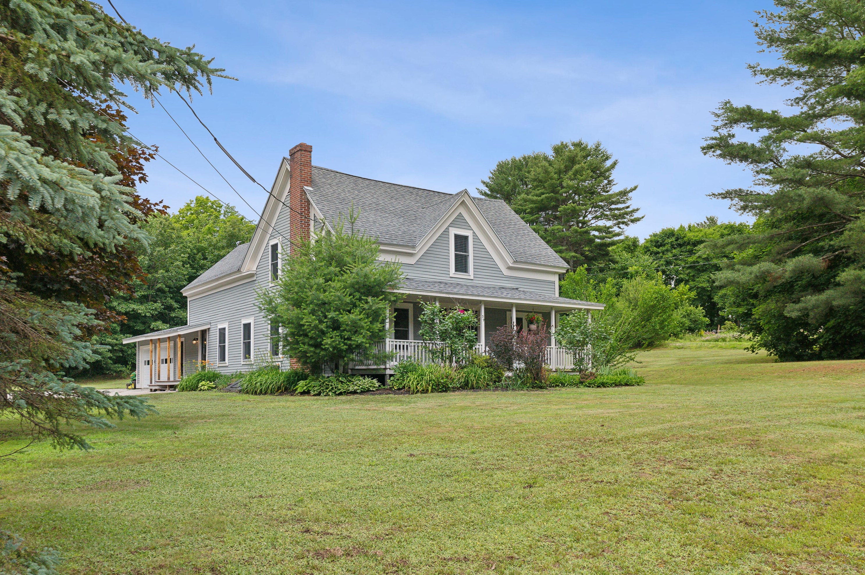 39 Yarmouth Rd, Gray, ME 04039