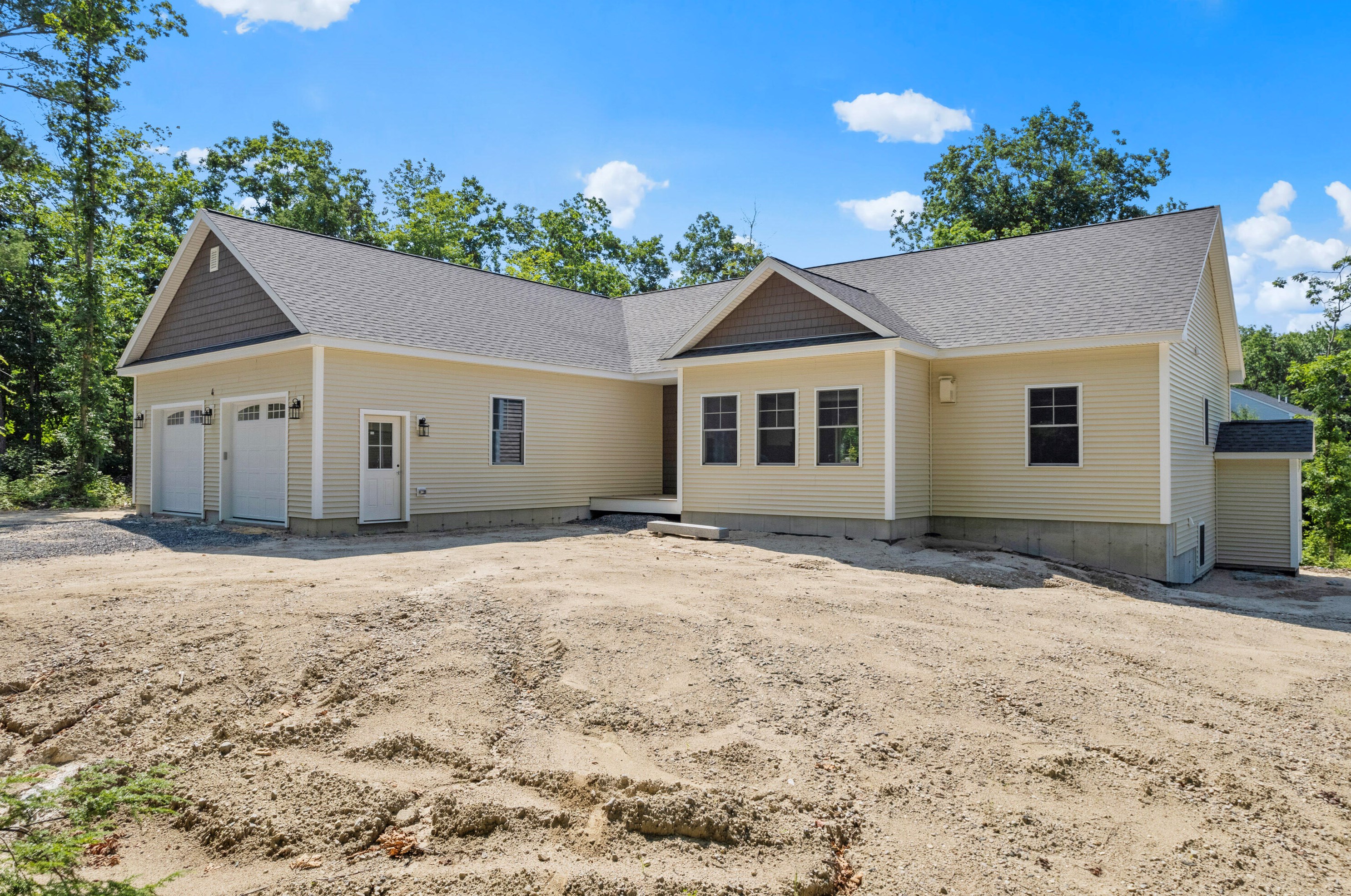 4 Cook Rd, Windham, ME 04062