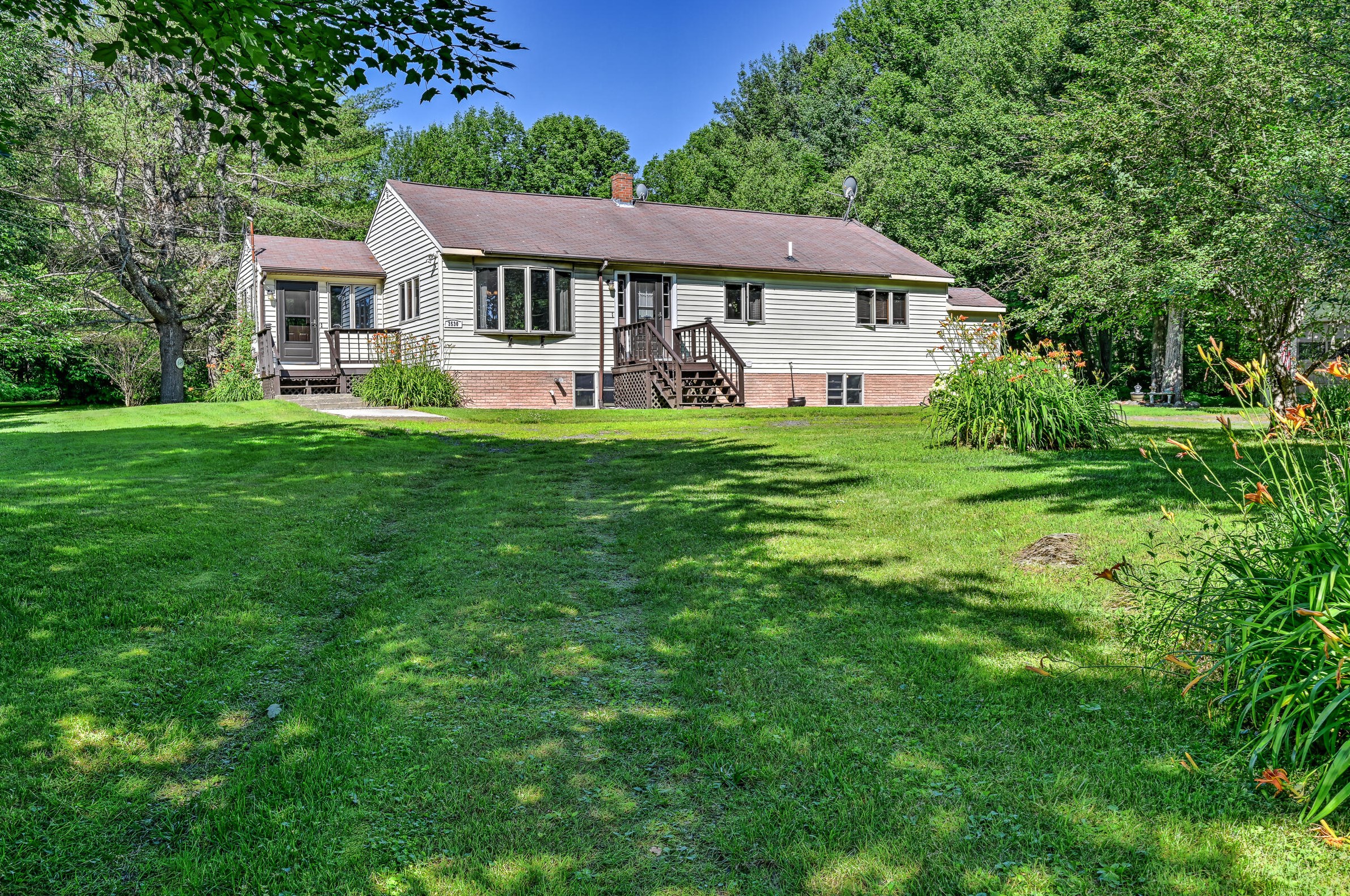 3530 Middle Rd, Augusta, ME 04330